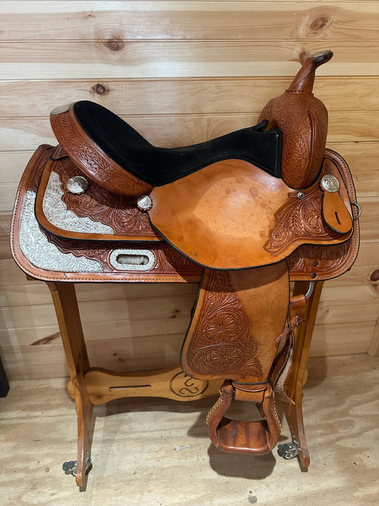 16” Circle Y High Horse Pasadena Western Show Saddle Model 6312