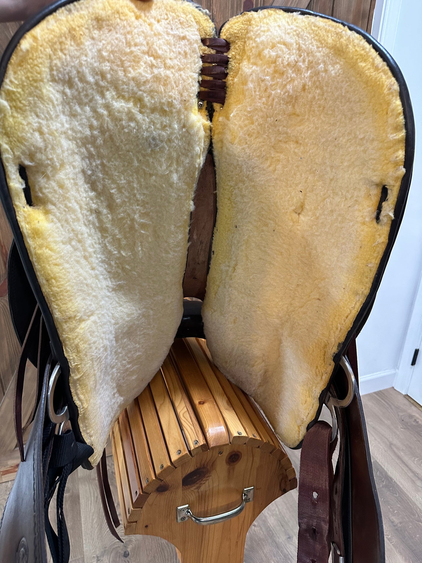 17” Tex Tan Tex-Flex Western Trail Saddle