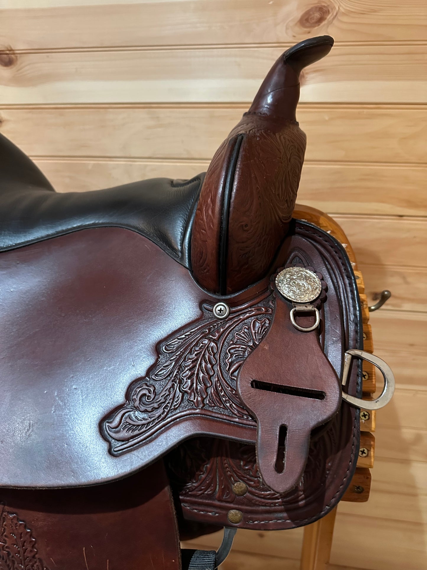 16” Circle Y High Horse Mineral Wells Western Trail Saddle Model 6812