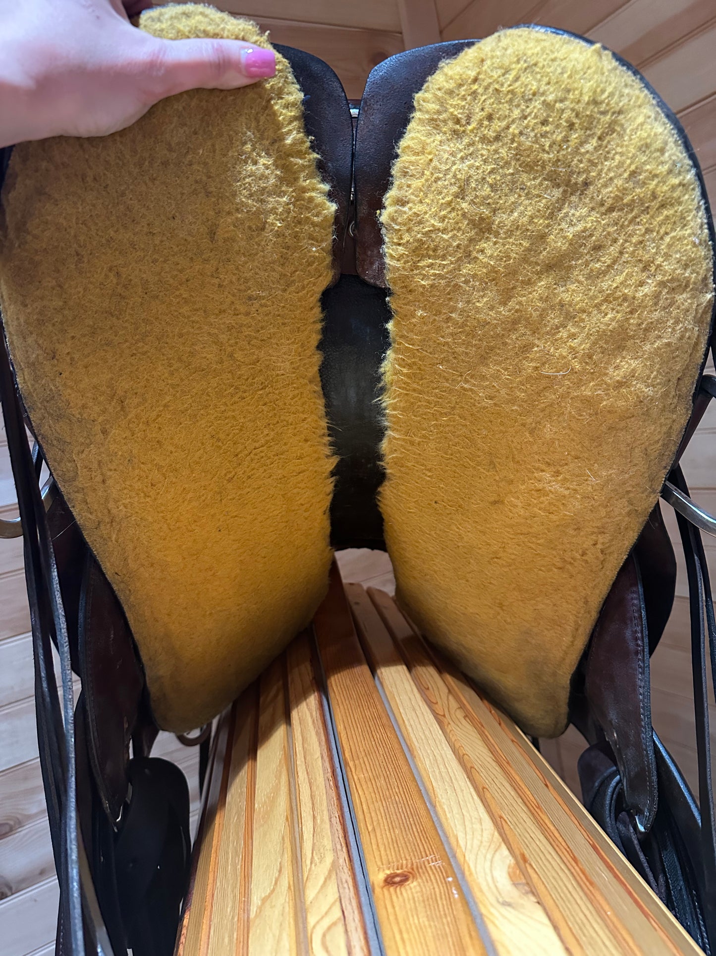 15.5” Allegany Mountain Saddlery Endurance Trail Saddle