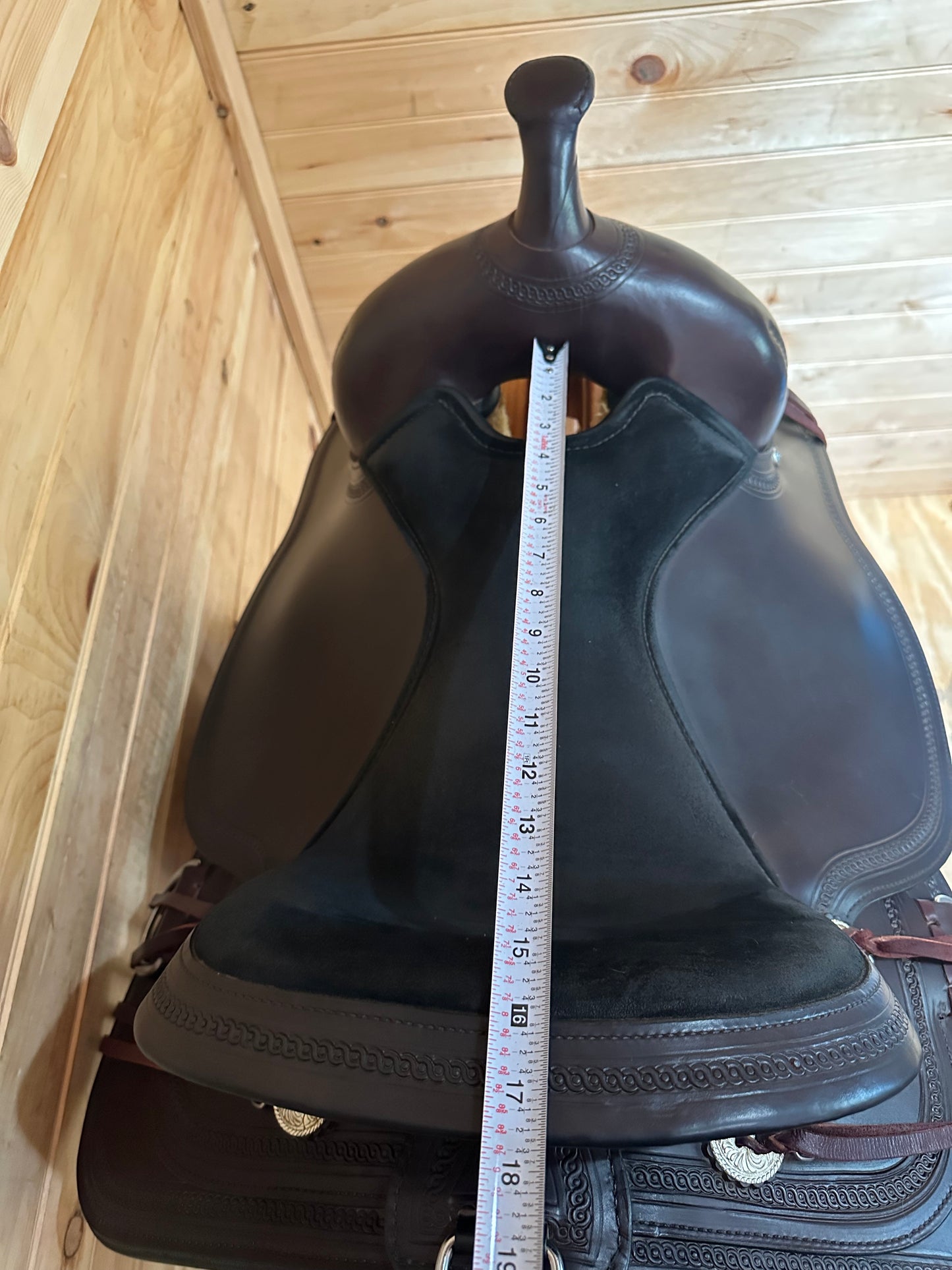 16” Circle Y Pioneer Flex2 Western Trail Saddle Model 1665 (2023)