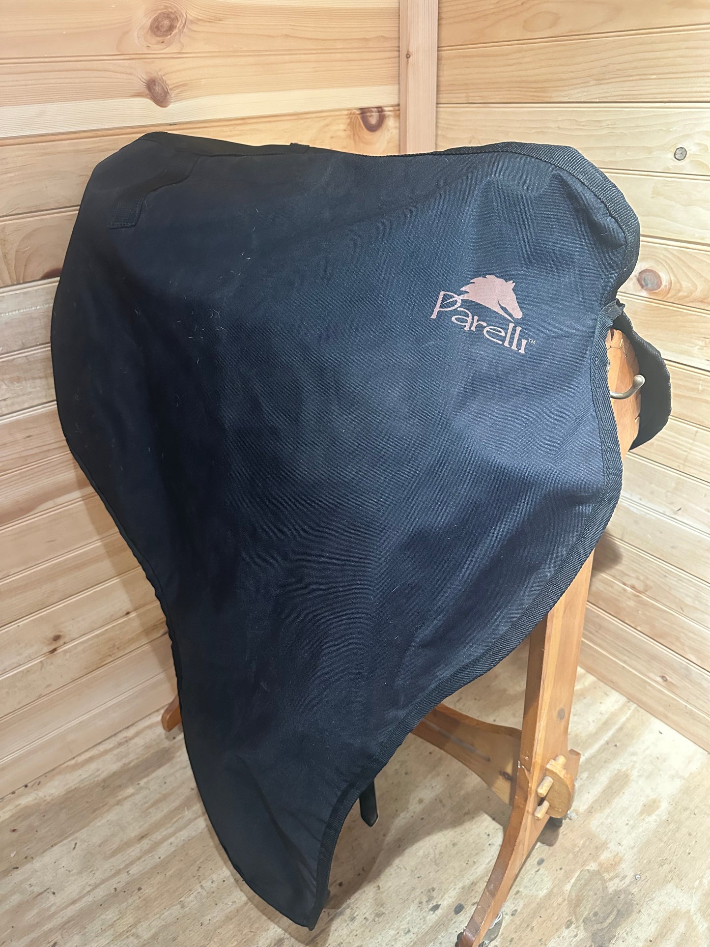 16.5” Parelli Hybrid Cruiser Endurance Saddle