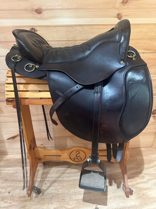 17.5” Tucker Equitation Endurance Trail Saddle Model 149 (XW)