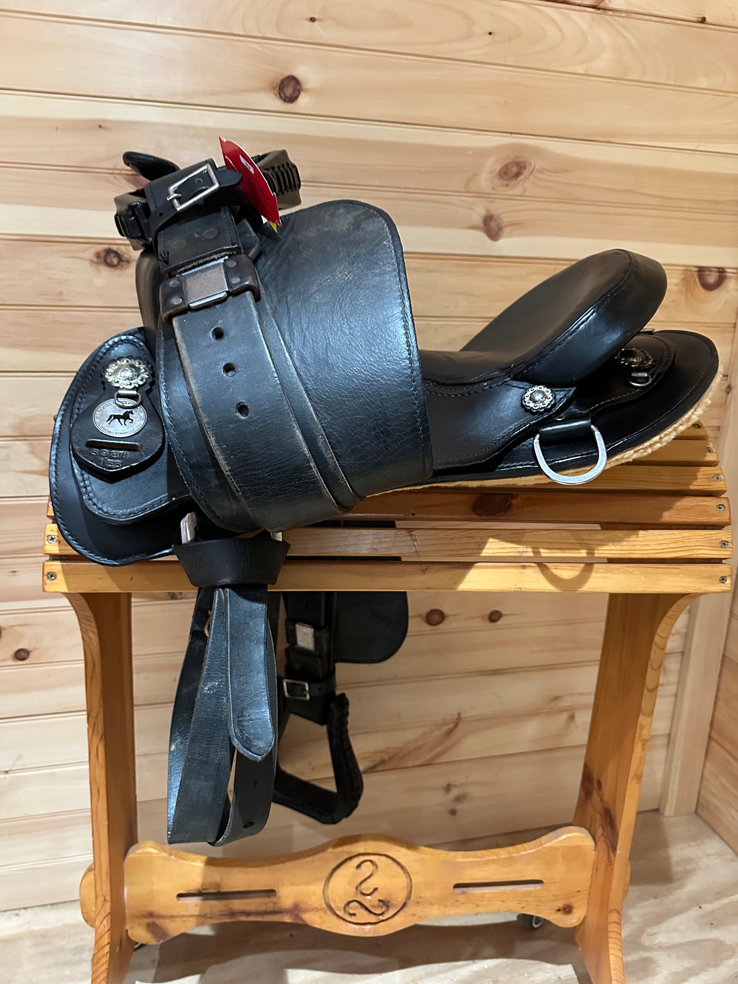 15.5” National Bridle Shop Gaited Western Trail Saddle Model 6981