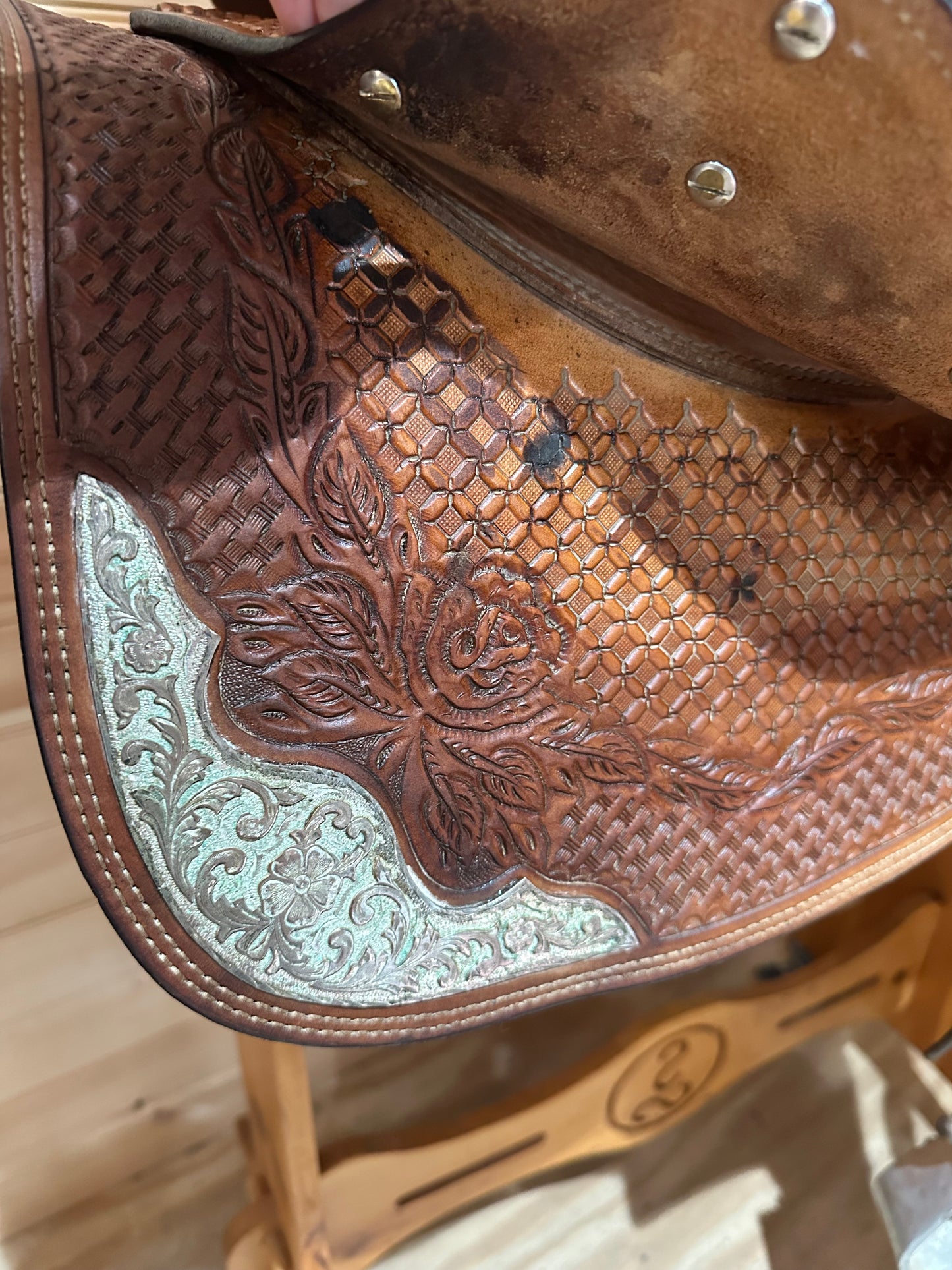 16” Champion Turf Western Show Saddle