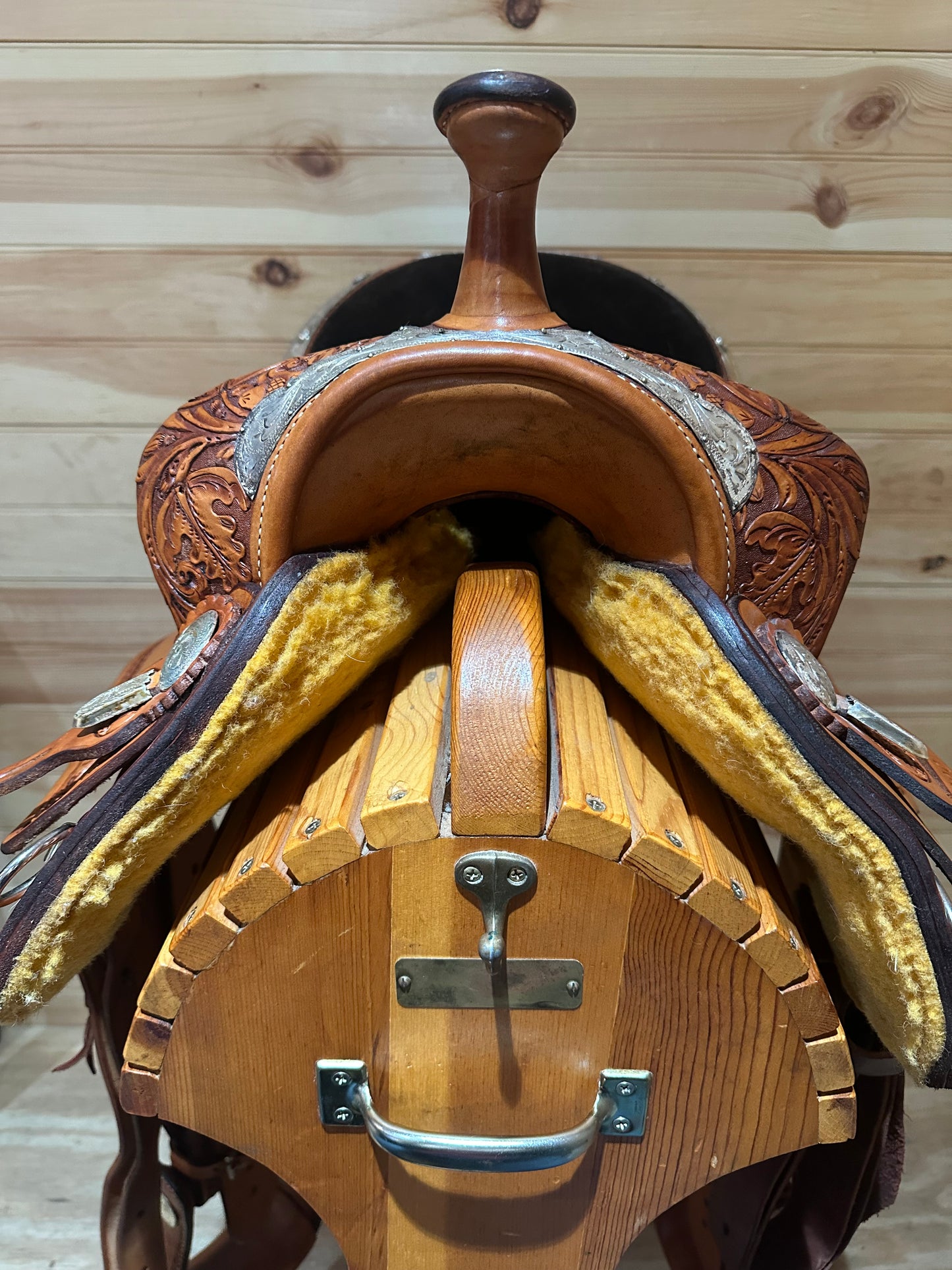 15” Billy Cook Maker Sulphur,OK Silver Barrel Racing Saddle Model 2000