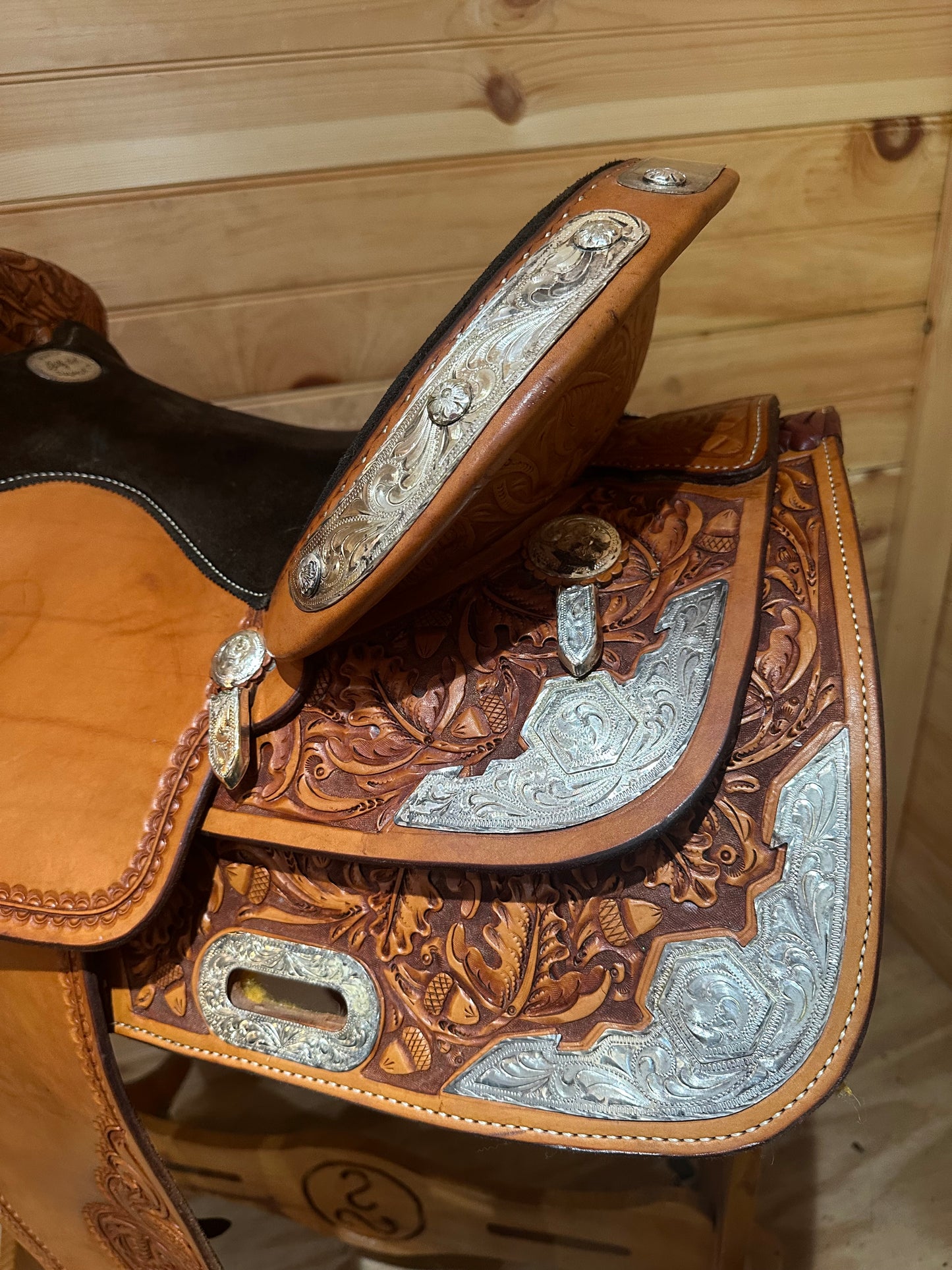 15” Billy Cook Maker Sulphur,OK Silver Barrel Racing Saddle Model 2000