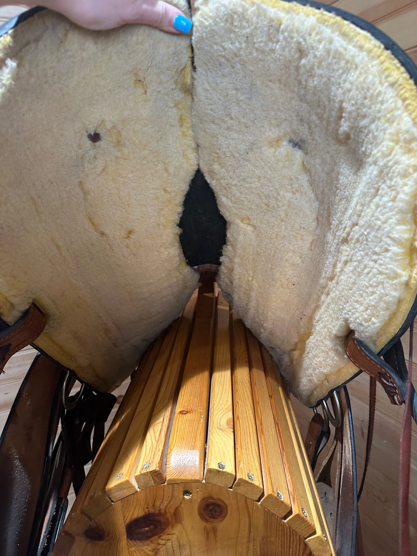 16” Dakota Saddlery Western Trail Saddle Model 202