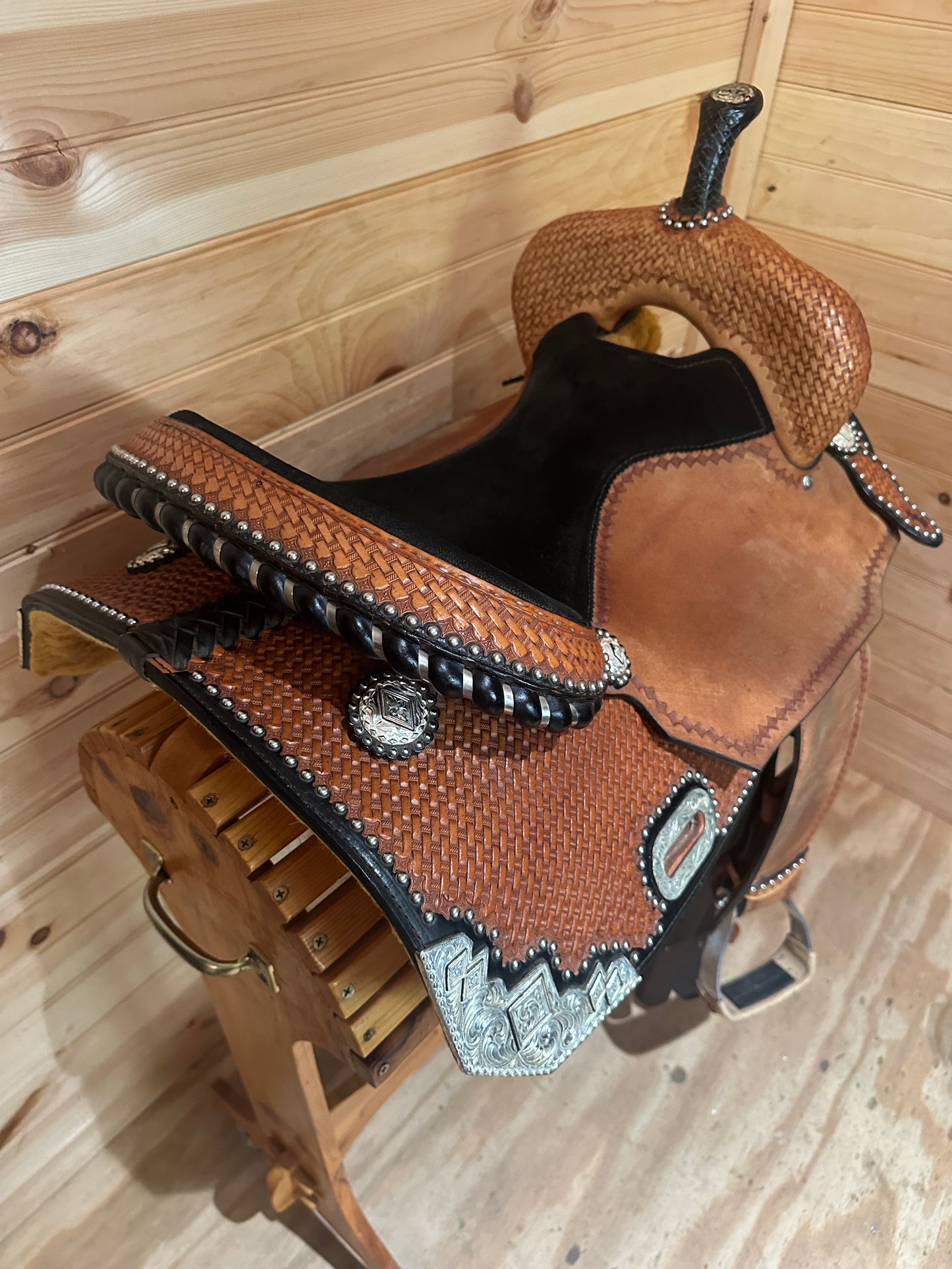 16” Tex Tan Talmadge Green Diamond Barrel Saddle Model 08-8927NA6
