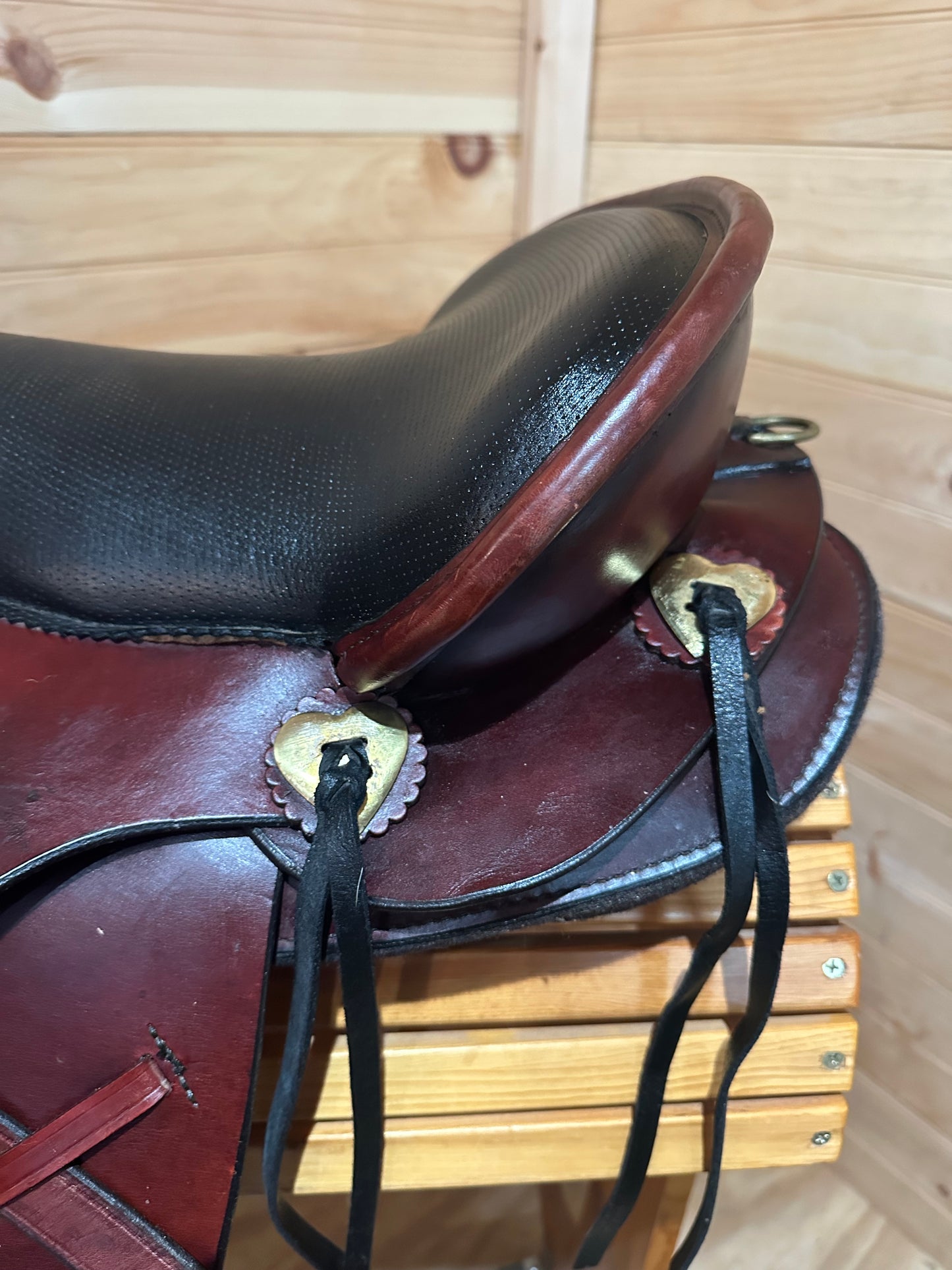 16.5” Tucker Equitation Endurance Trail Saddle Model 147