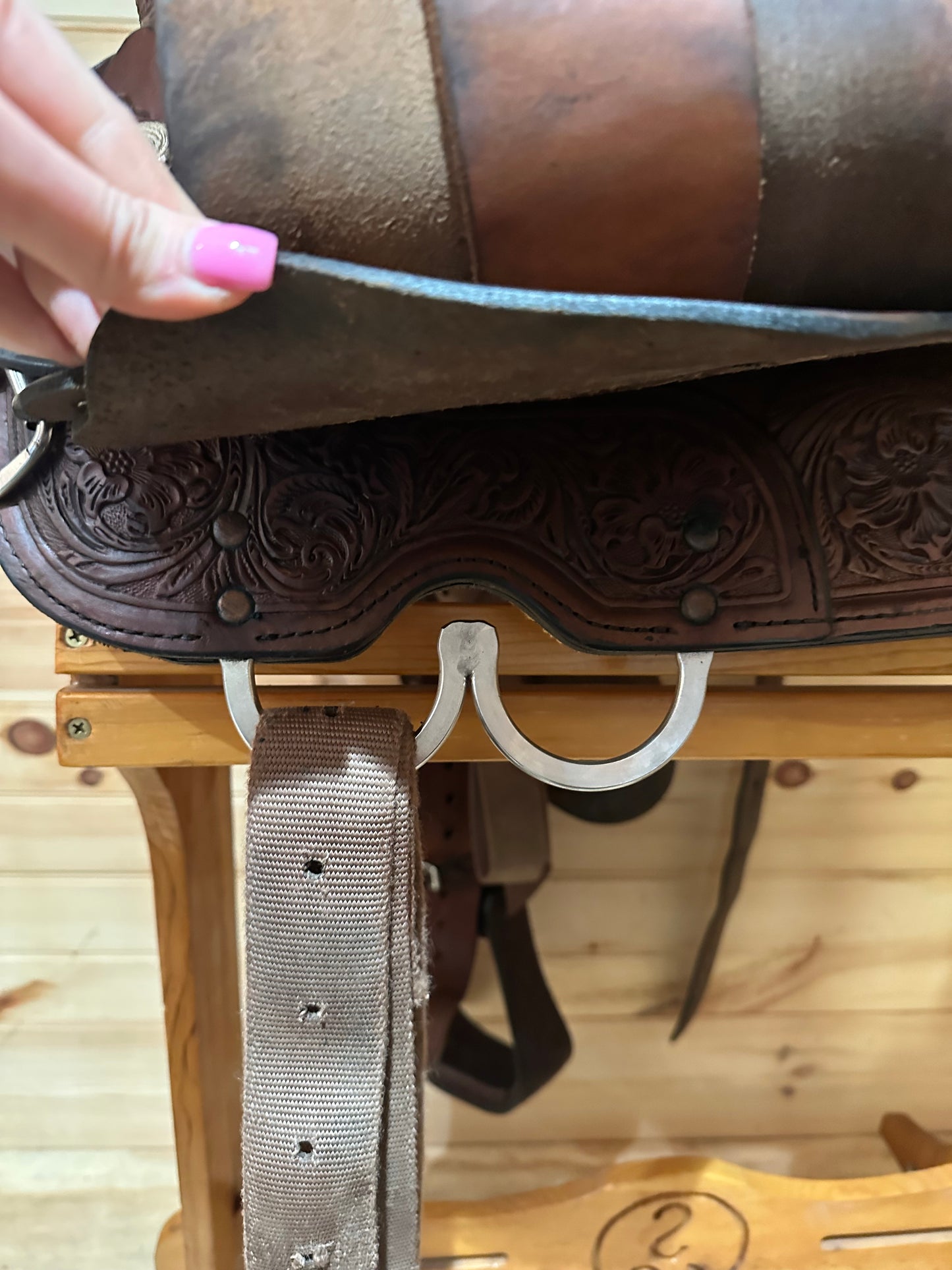 16” Circle Y Houston Trail Western Saddle Model 2610