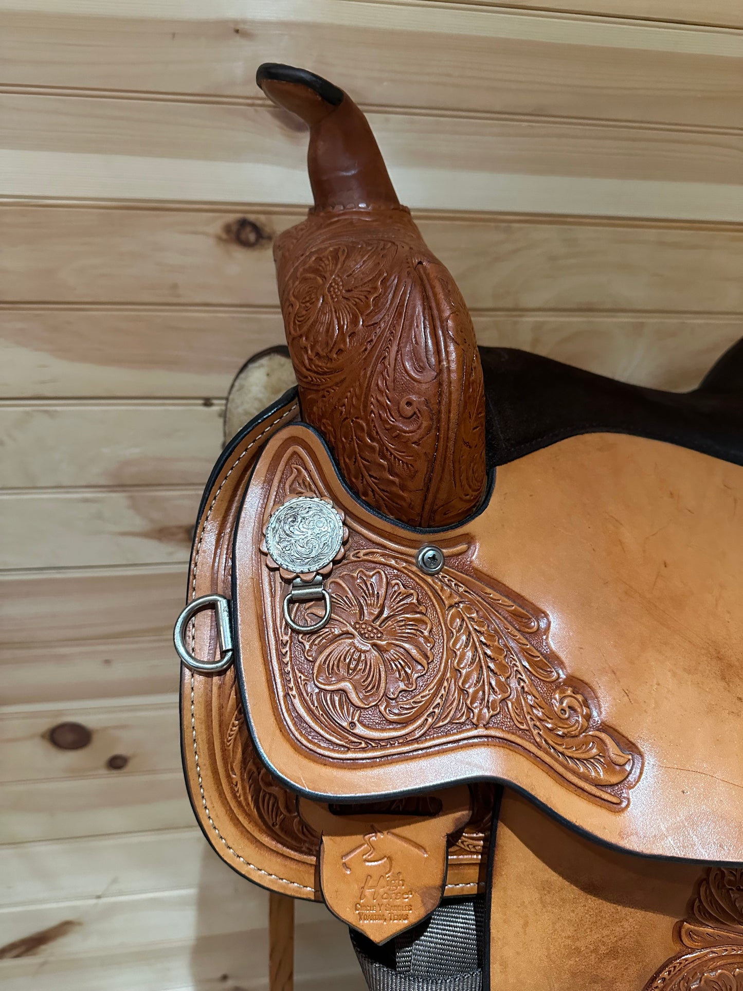 17” Circle Y High Horse Mineral Wells Western Trail Saddle Model 6812