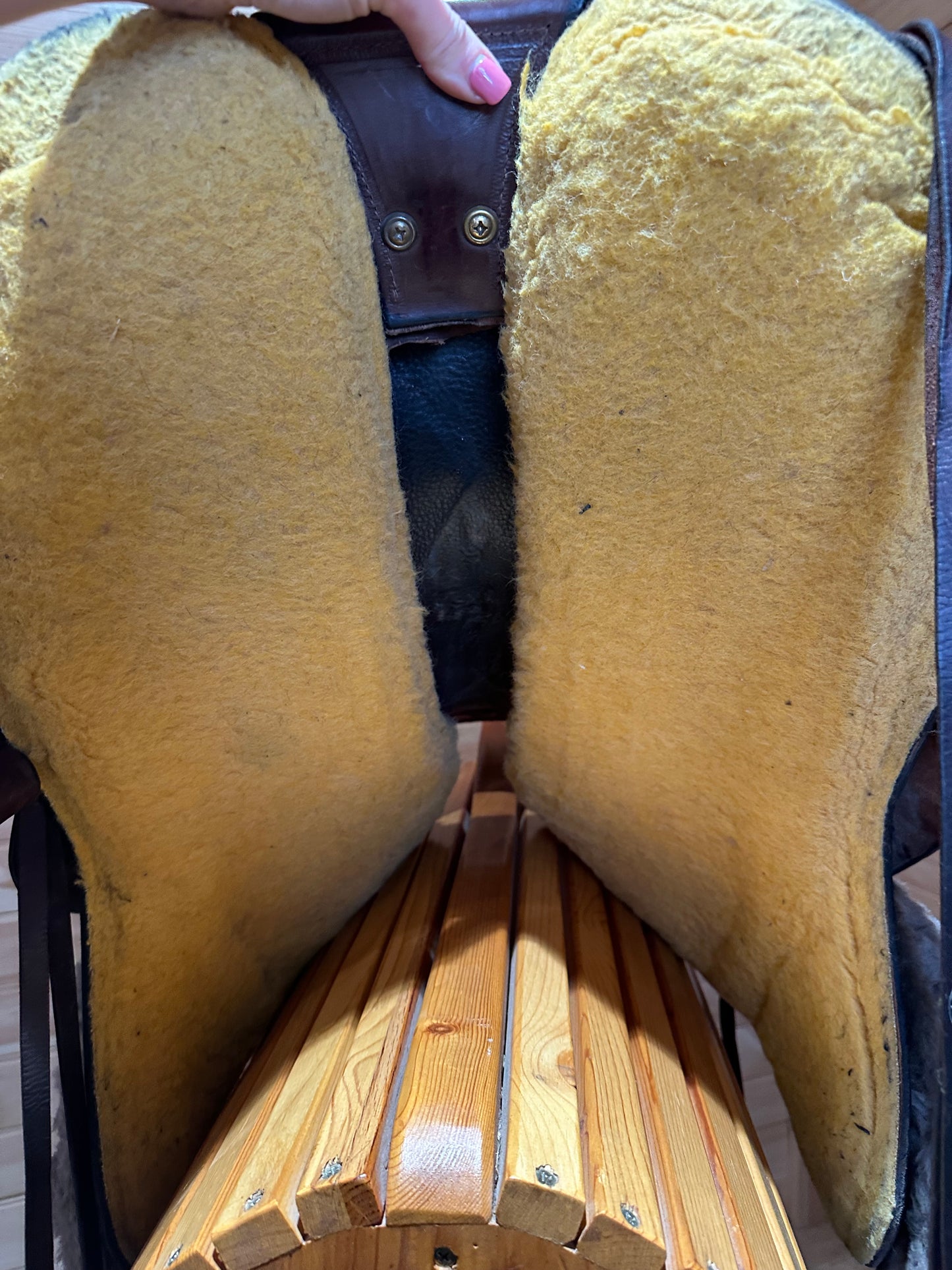 16” Imus 4-Beat Gaited Western Trail Saddle