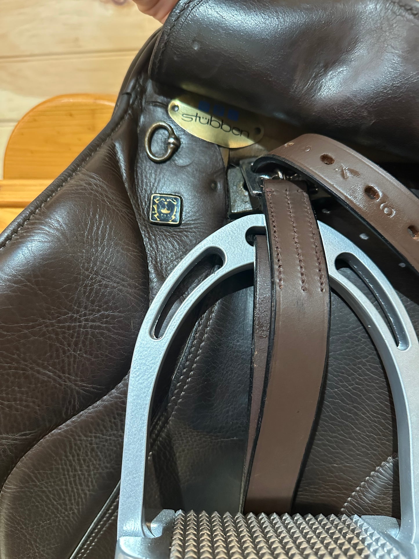 17.5” Stubben Genesis Deluxe CC Jumping Saddle (31cm)