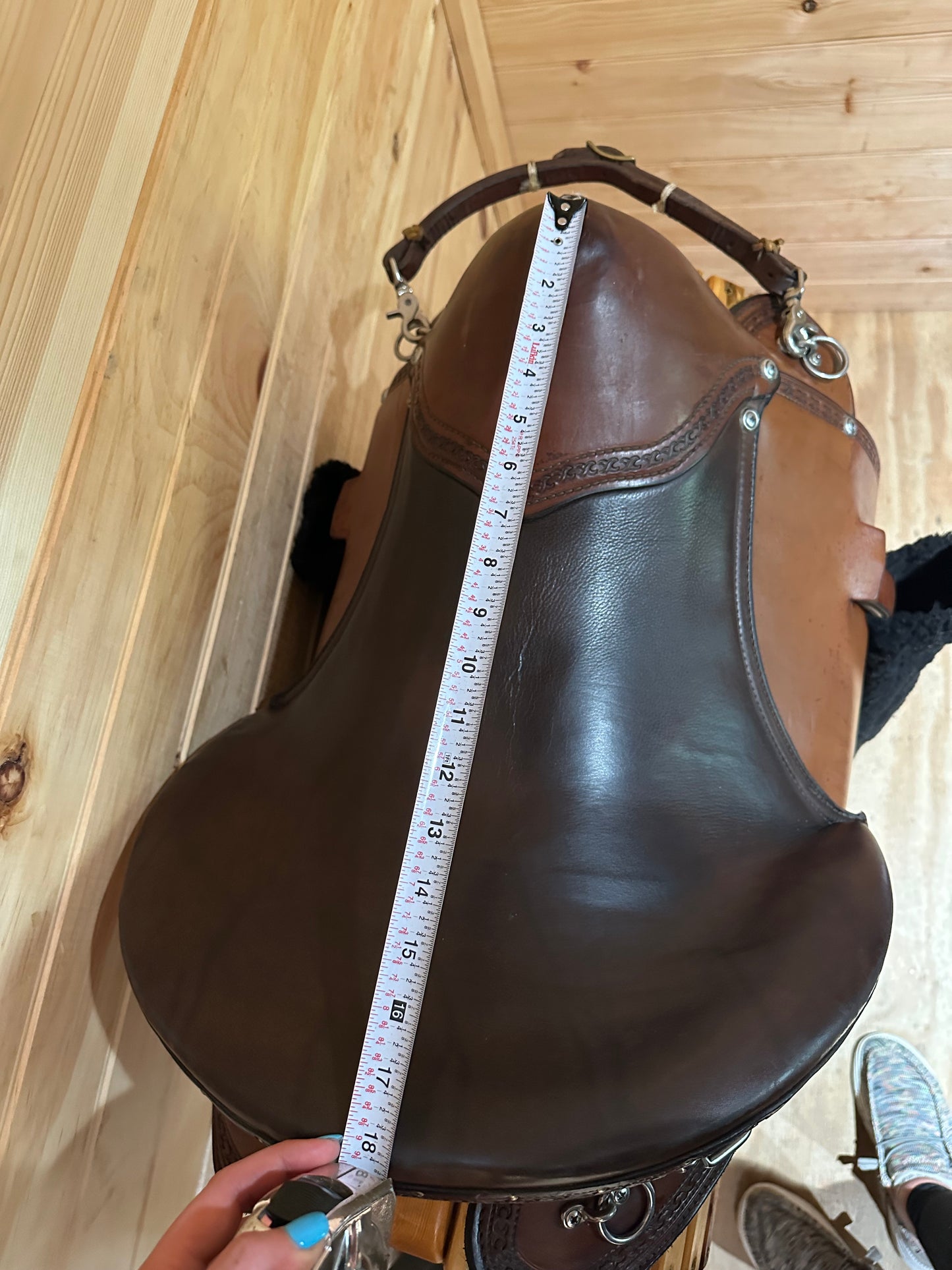 19” Double Creek Saddlery Buena Vista Saddle Model 104
