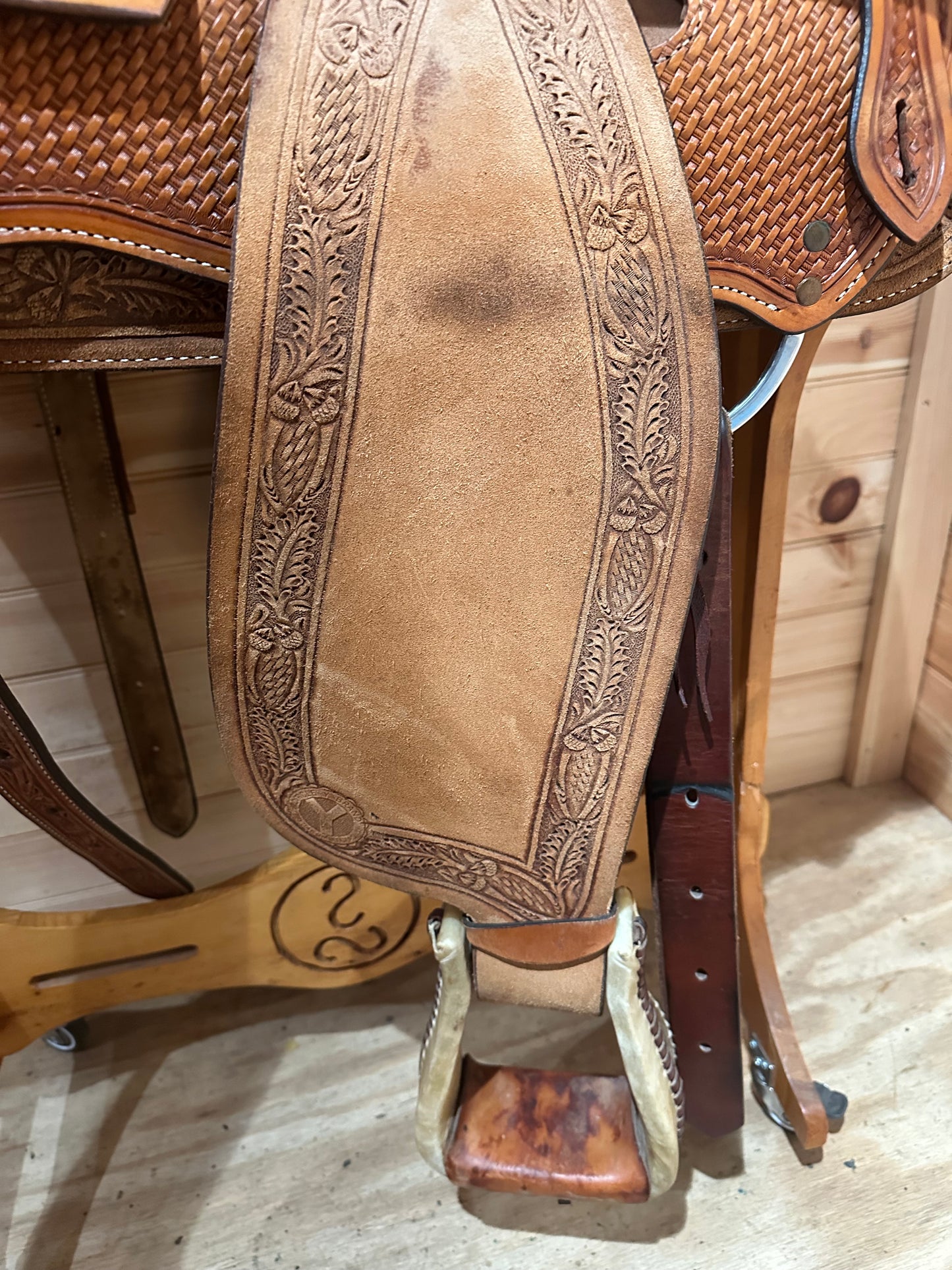 16” Circle Y Roping Western Saddle Model 1211