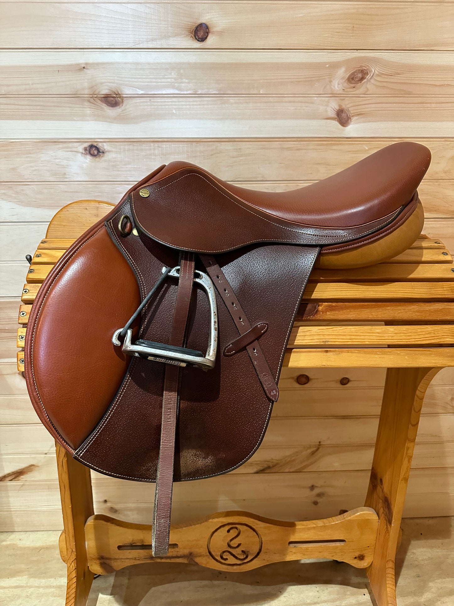 17.5” Union Hill Masters Varsity Close Contact English Saddle