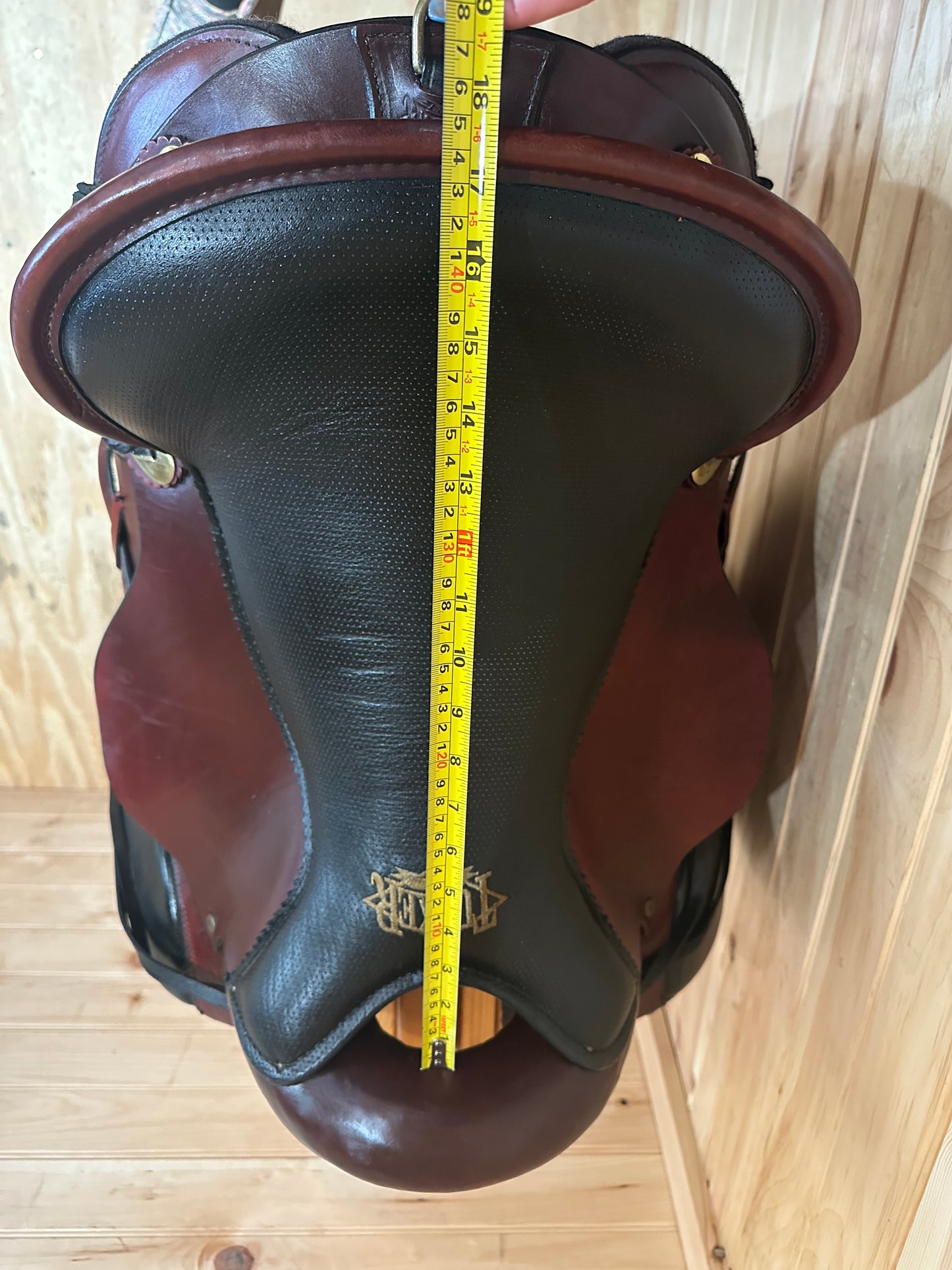 16.5” Tucker Equitation Endurance Trail Saddle Model 147