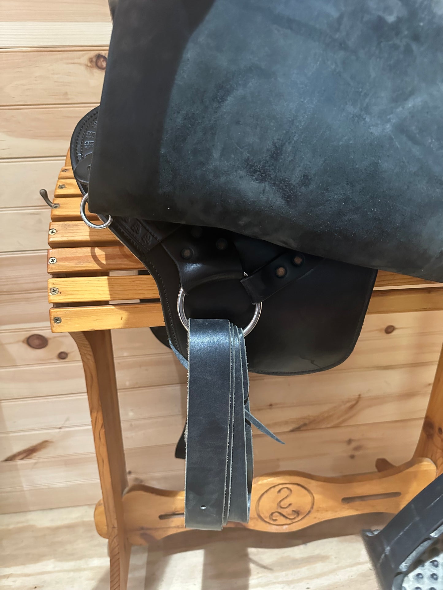 16” Imus 4-Beat Endurance Trail Saddle