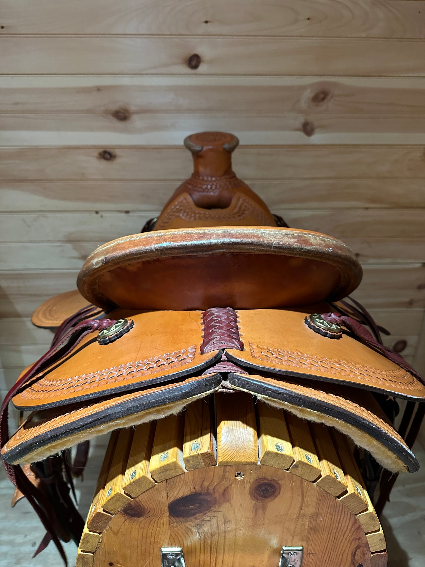 16” American Saddlery Mastercraft Wade Roper Western Saddle Model 122
