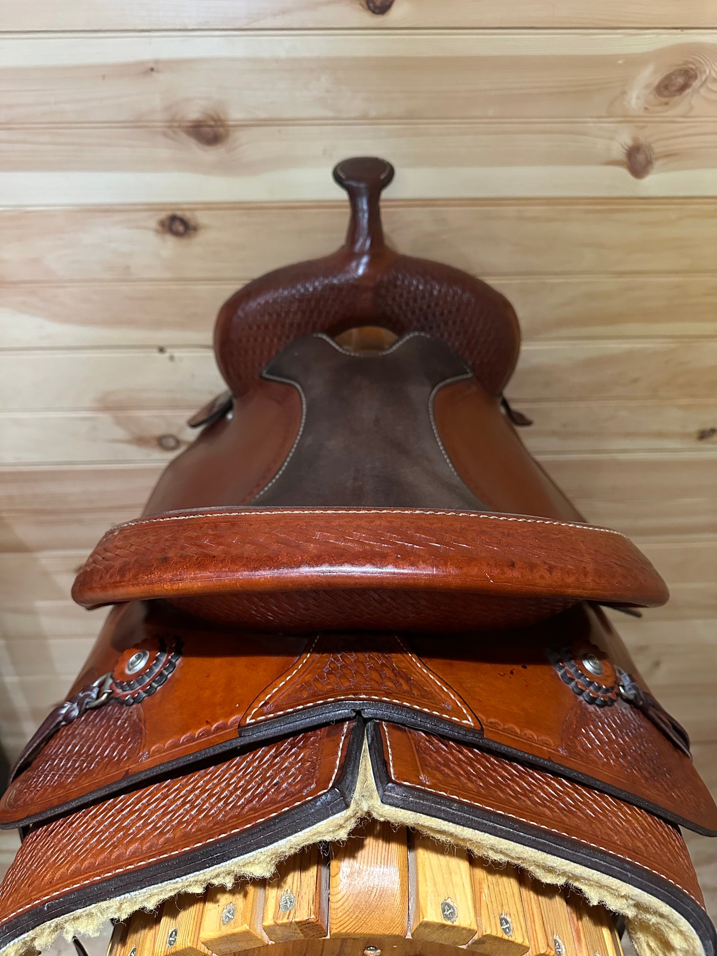 16” Crates Western Trail Saddle Model 238-4