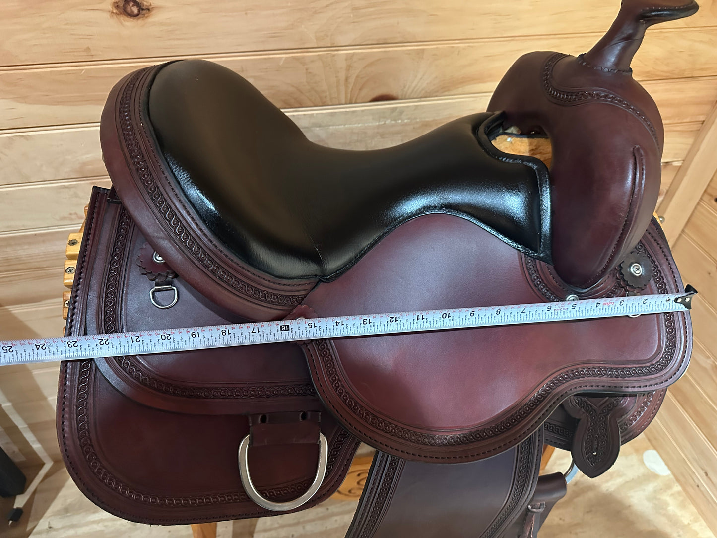 15” Stagecoach West Trail Classic Western Saddle By Circle Y Model 5618 (2024 Year)