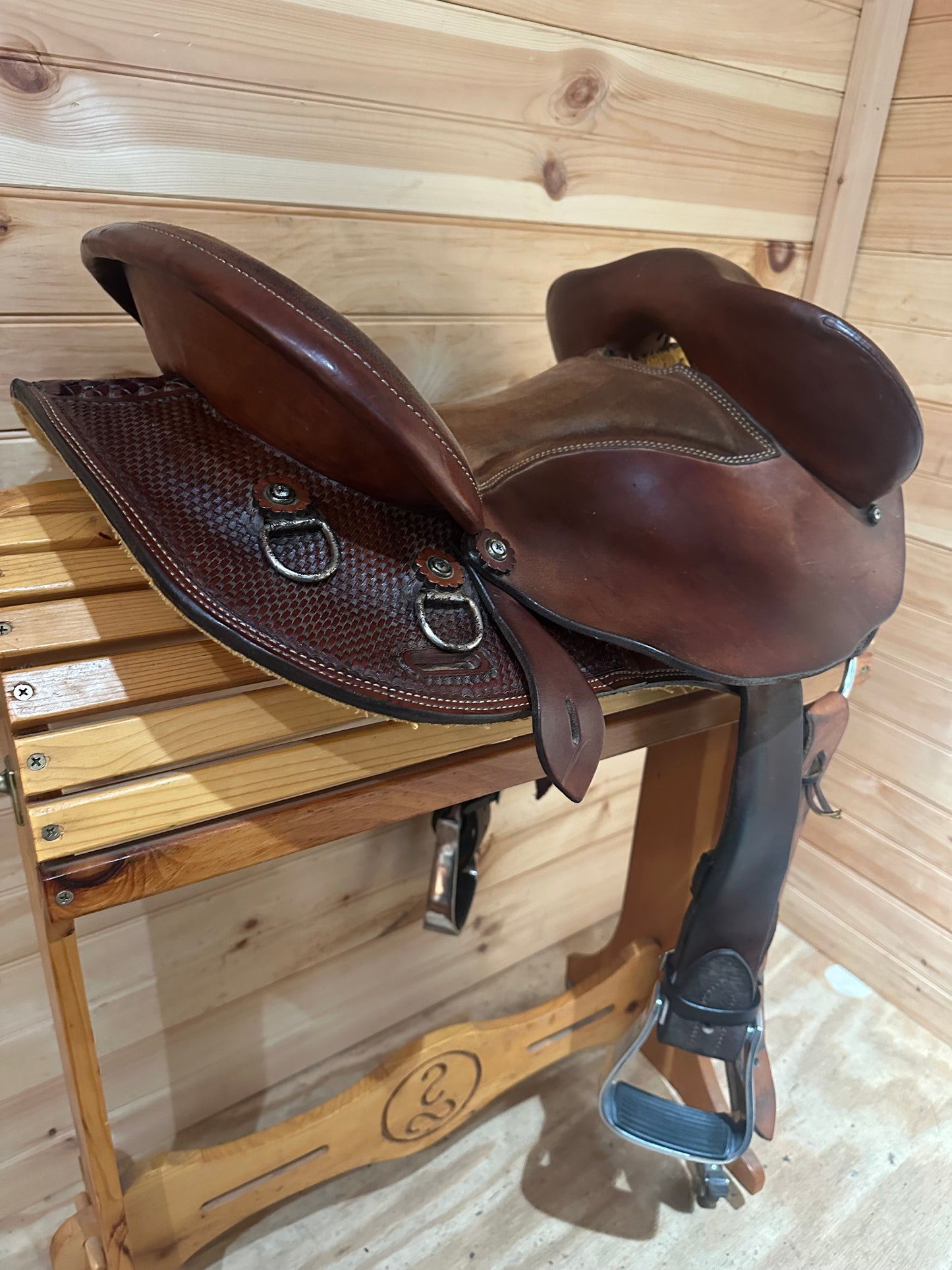 15” MCS Guy McLean Cattleman Aussie Stock Saddle
