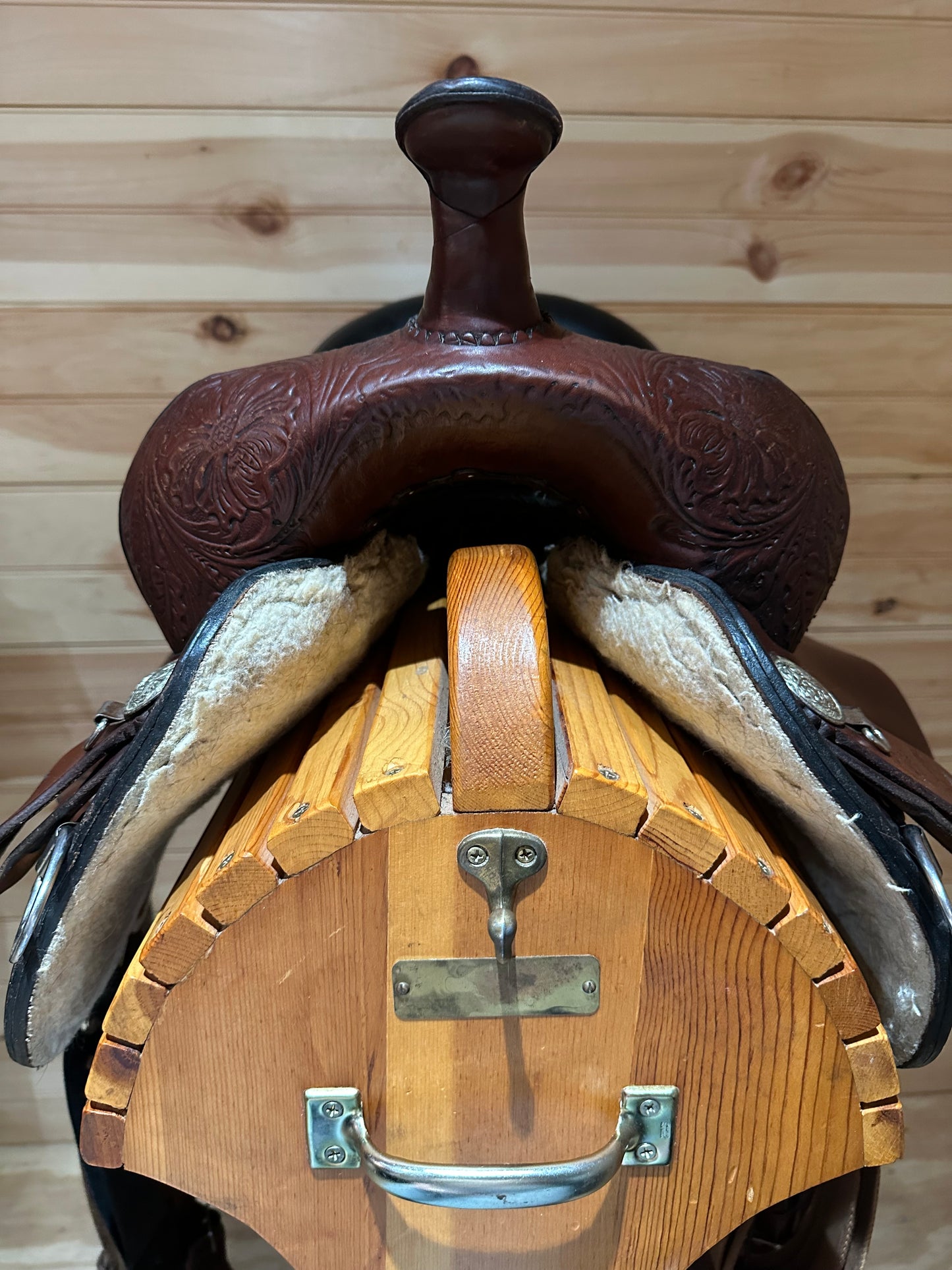 16” Circle Y High Horse Mineral Wells Western Trail Saddle Model 6812