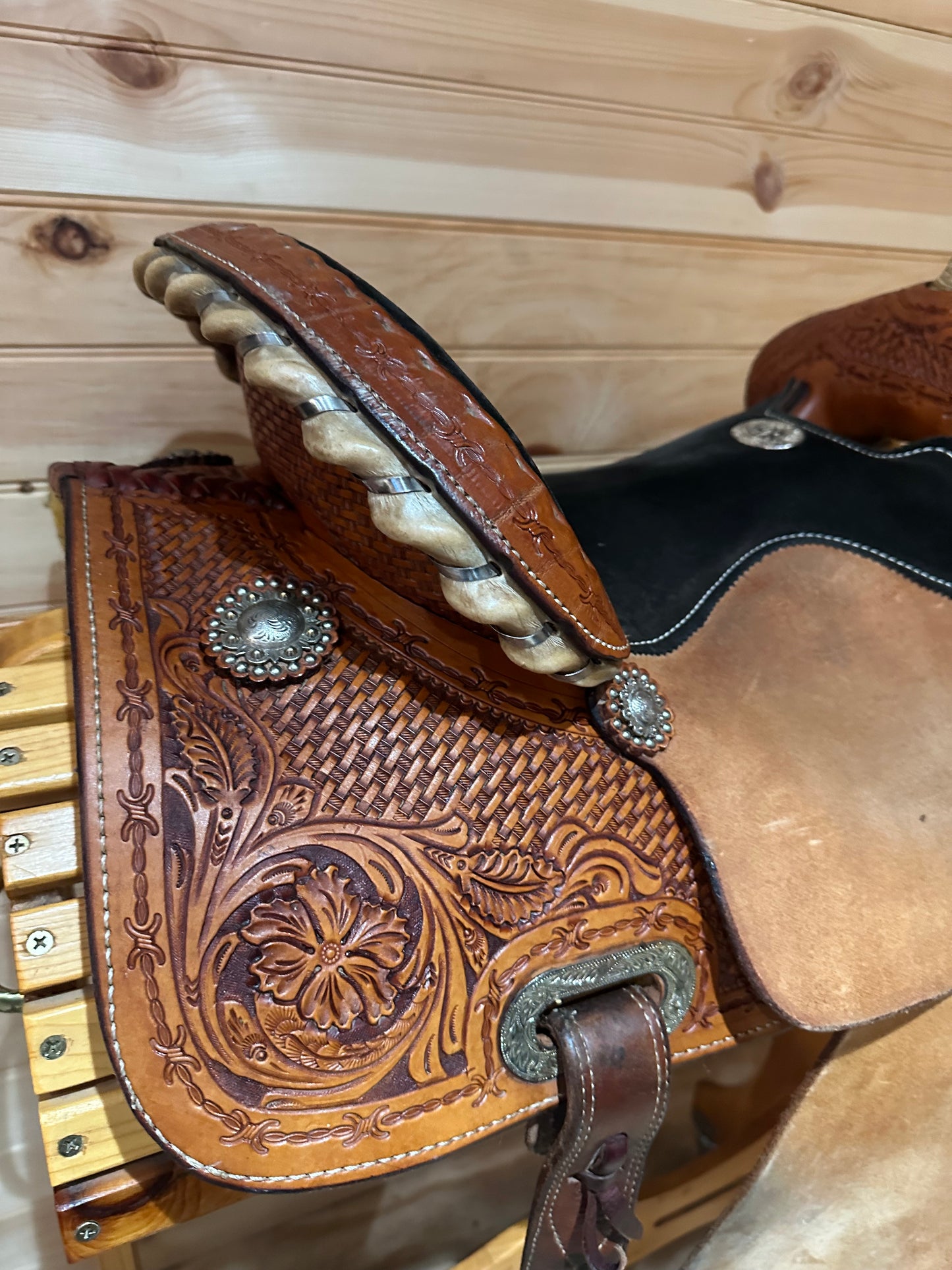 15” Hud Roberts HR Barrel Racing Saddle
