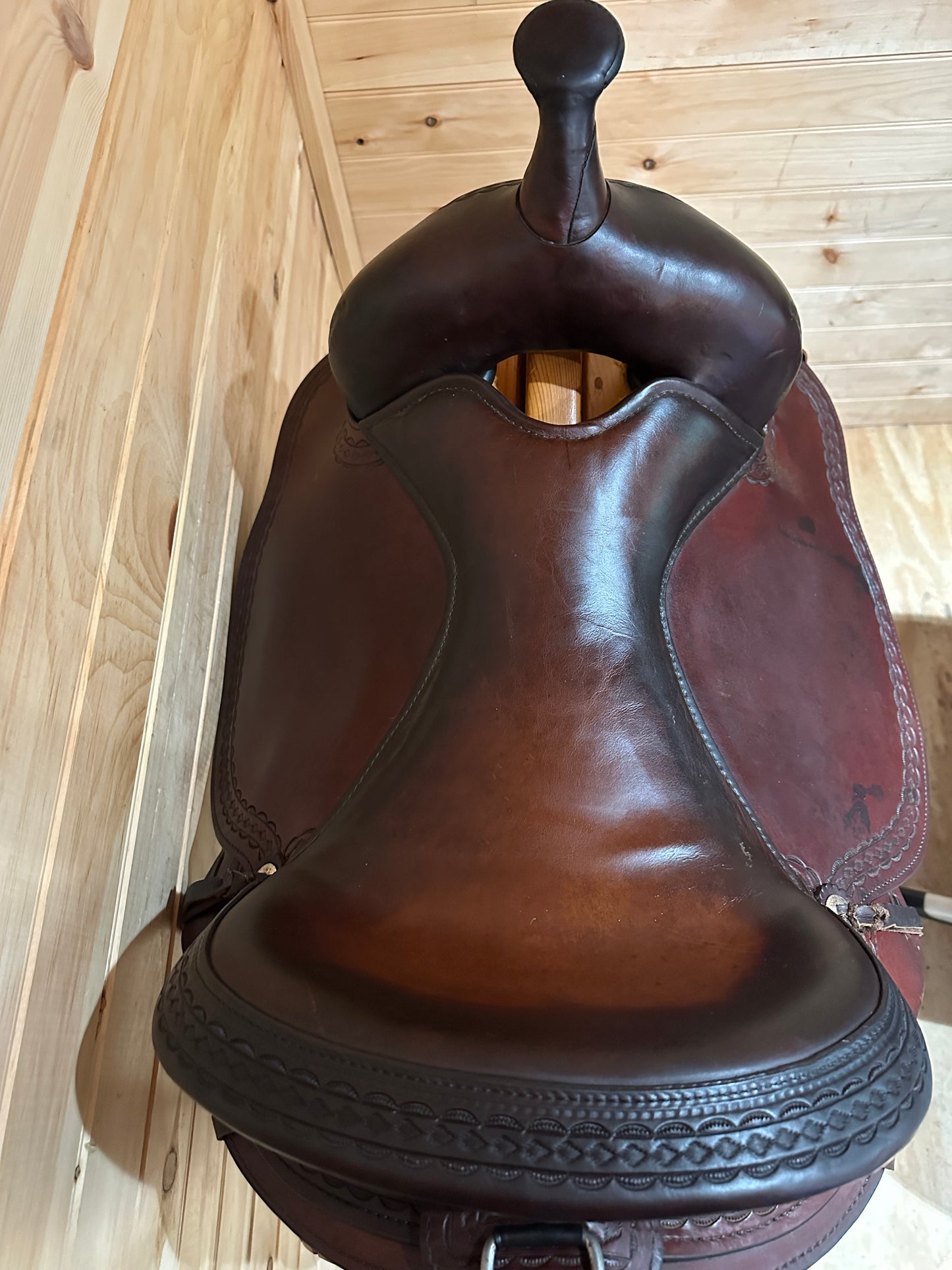16” Circle Y Flagstaff Flex-Lite Western Trail Saddle Model 1571
