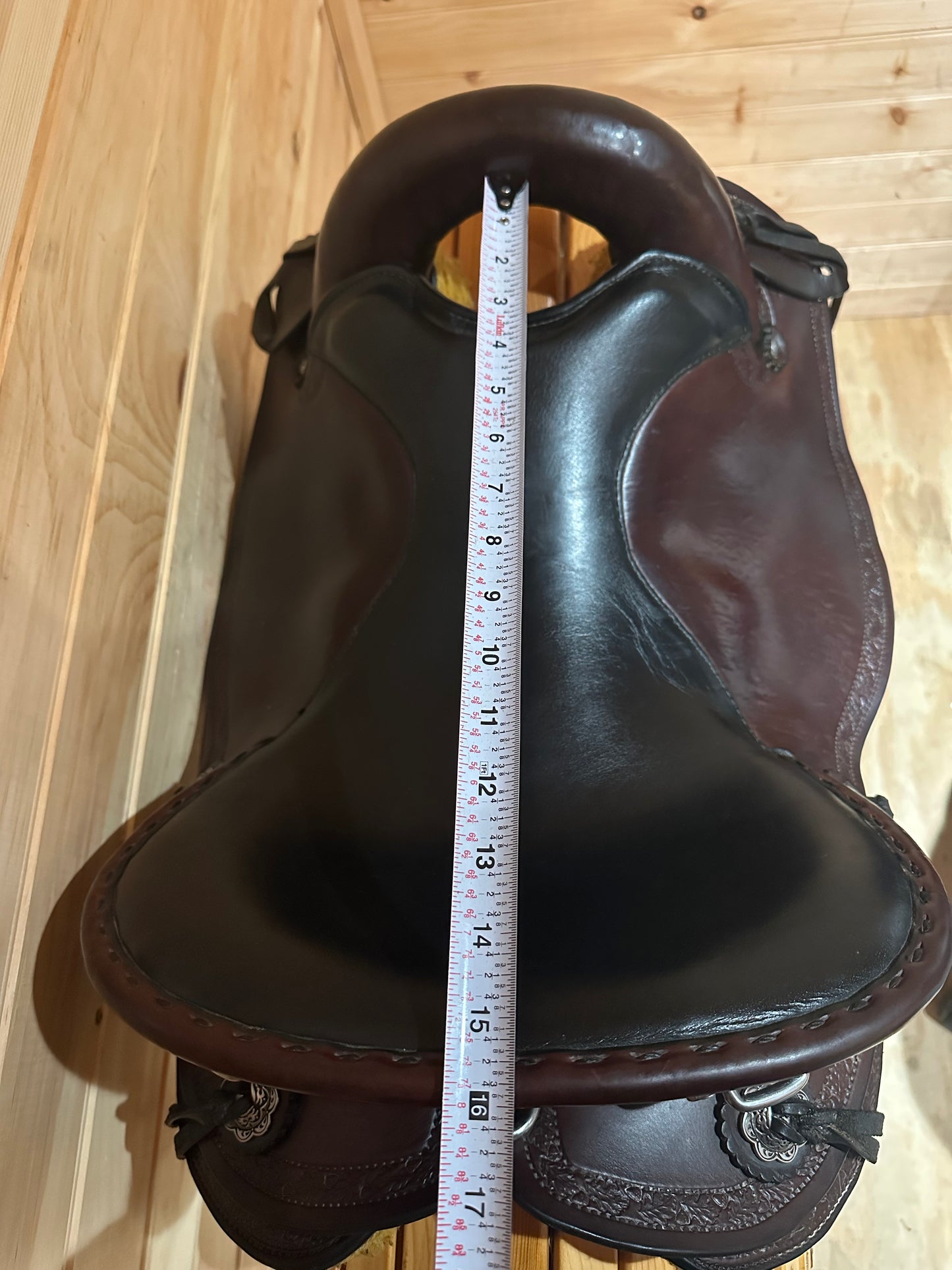 15.5” Allegany Mountain Saddlery Endurance Trail Saddle