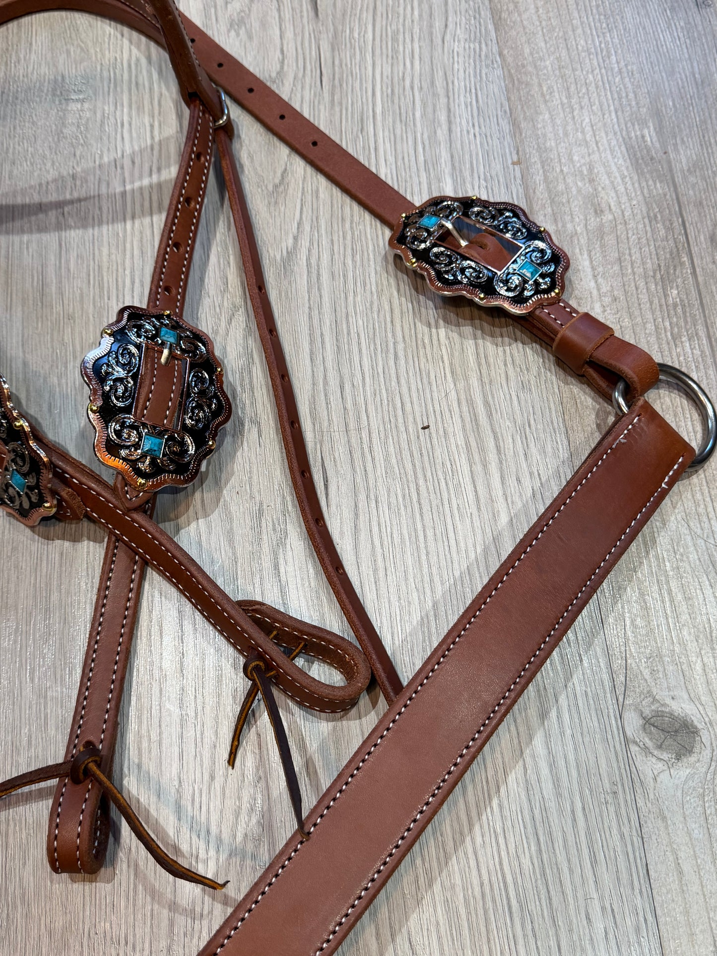 Scalloped Oval Turquoise Breast Collar – Premium Amish Leather by Spur Creek Tack