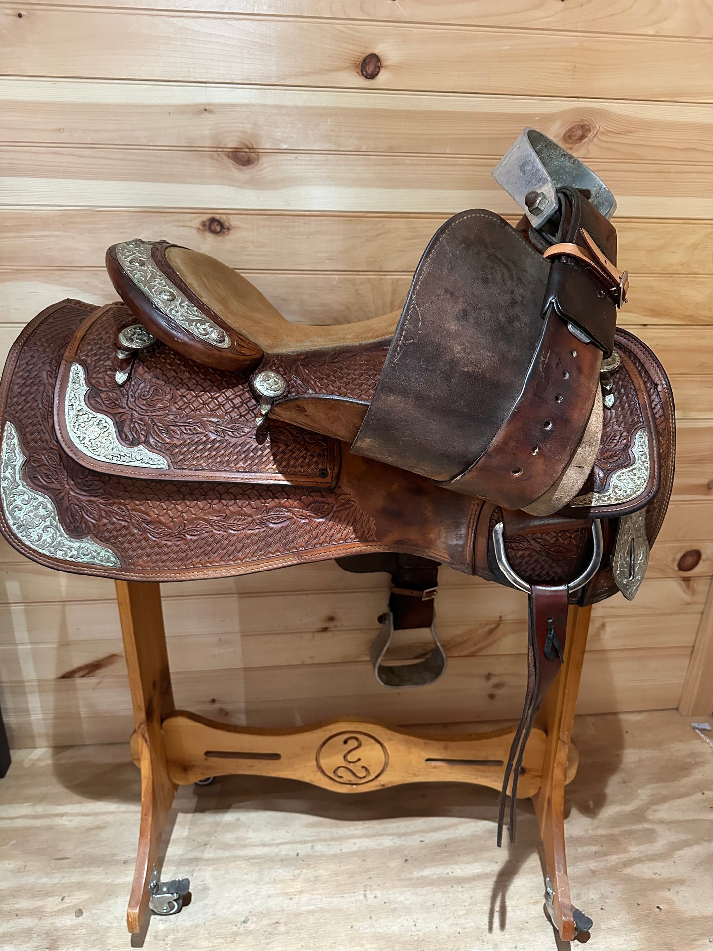 16” Champion Turf Western Show Saddle