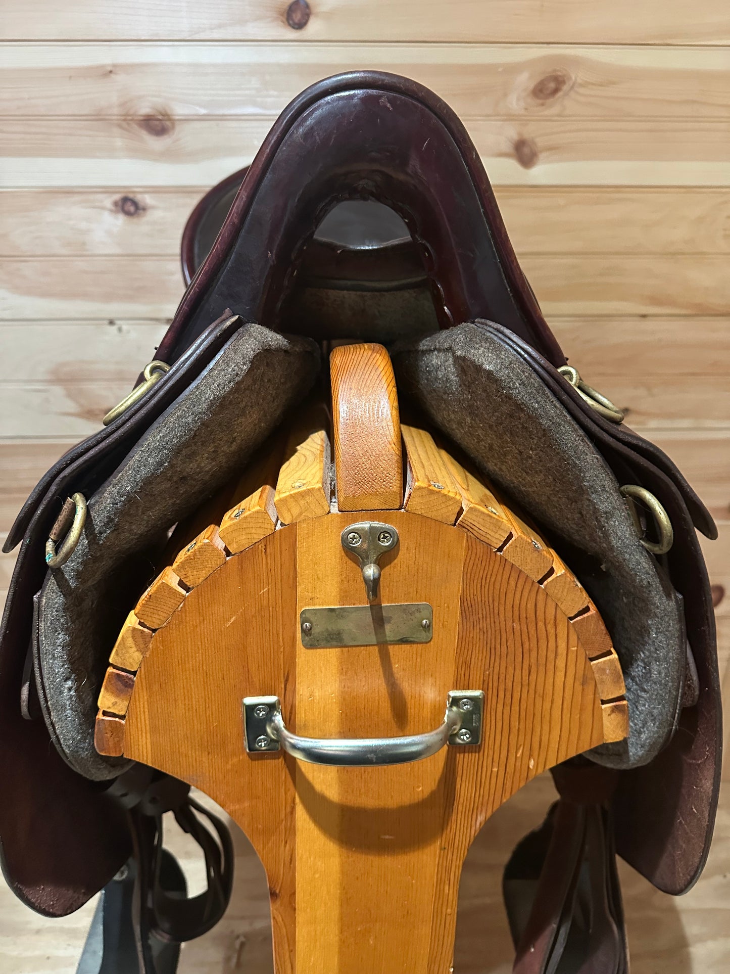17.5” Tucker River Plantation Endurance Trail Saddle Model 136