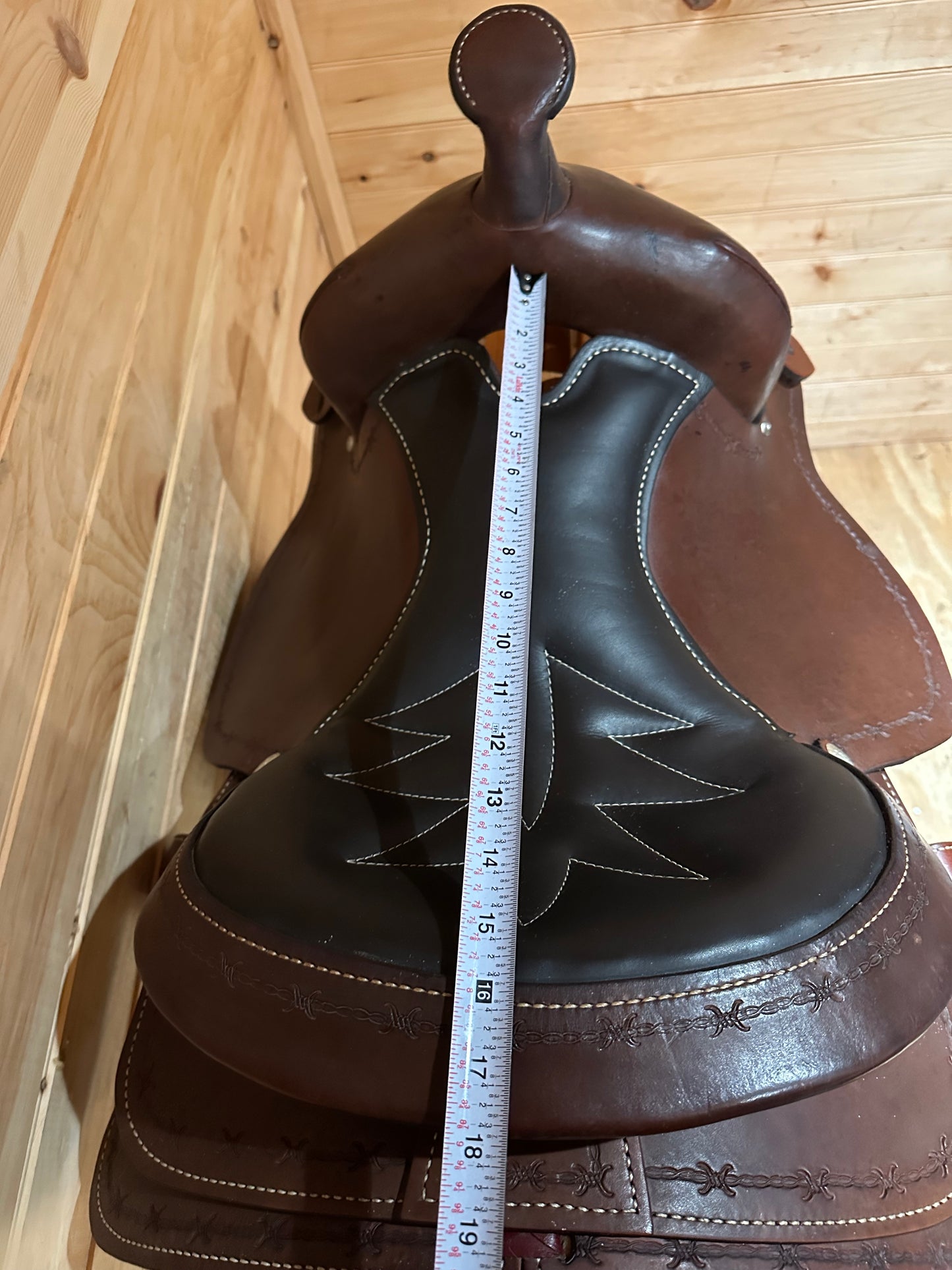 16” JJ Tack Shack Barbed Wire Team Penner Western Saddle Model 2070-6