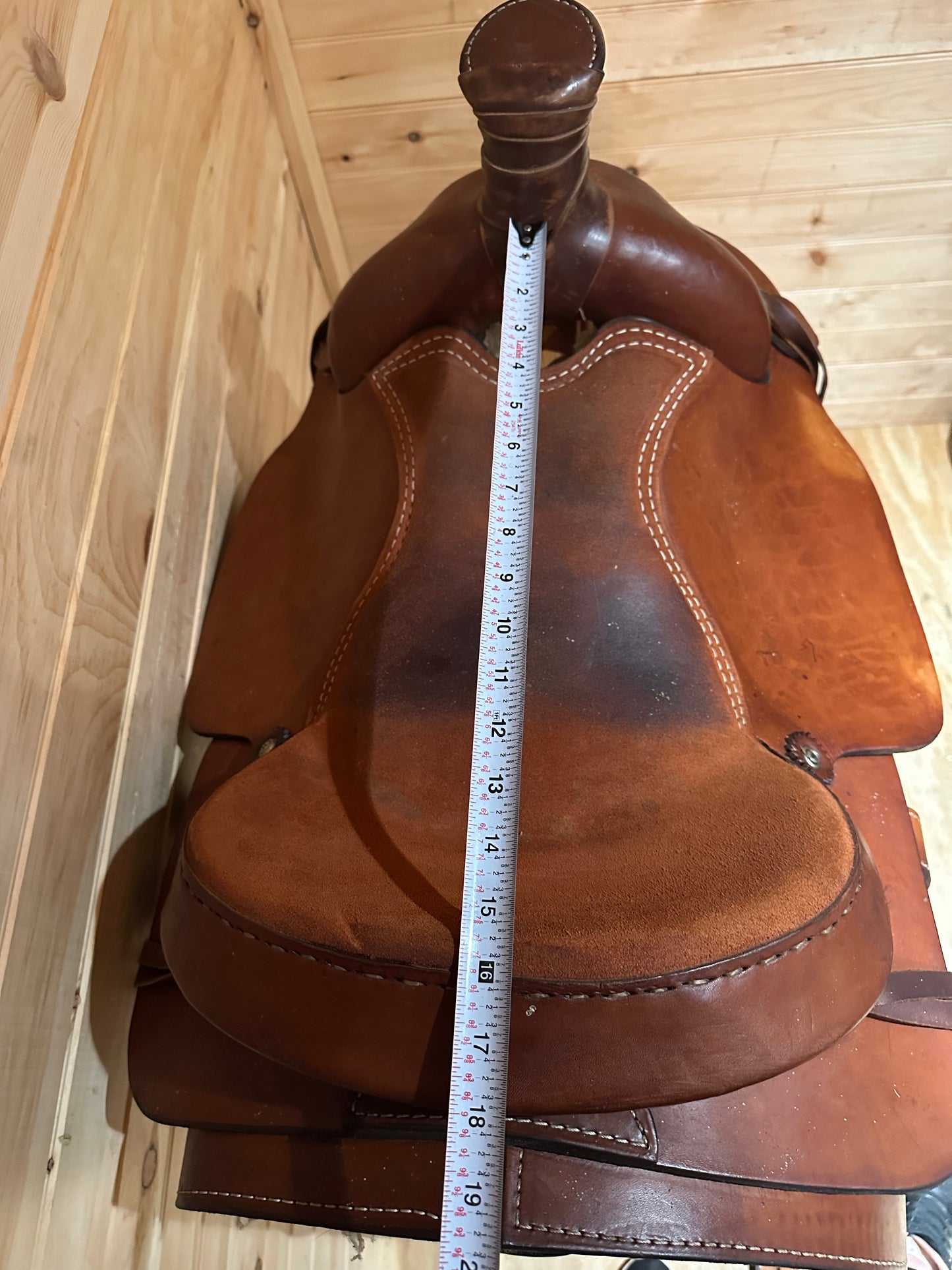 16” Dakota Saddlery Roping Saddle Model 500