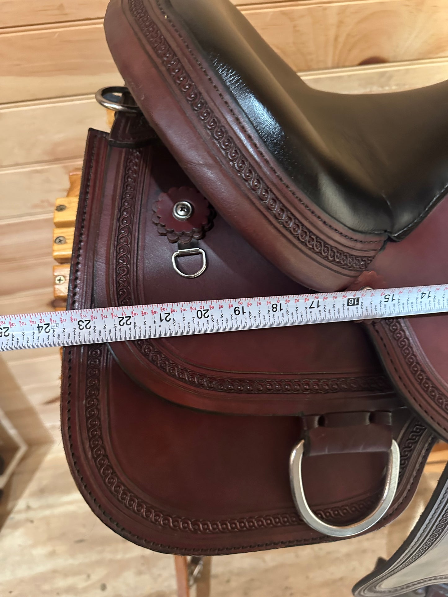 15” Stagecoach West Trail Classic Western Saddle By Circle Y Model 5618 (2024 Year)