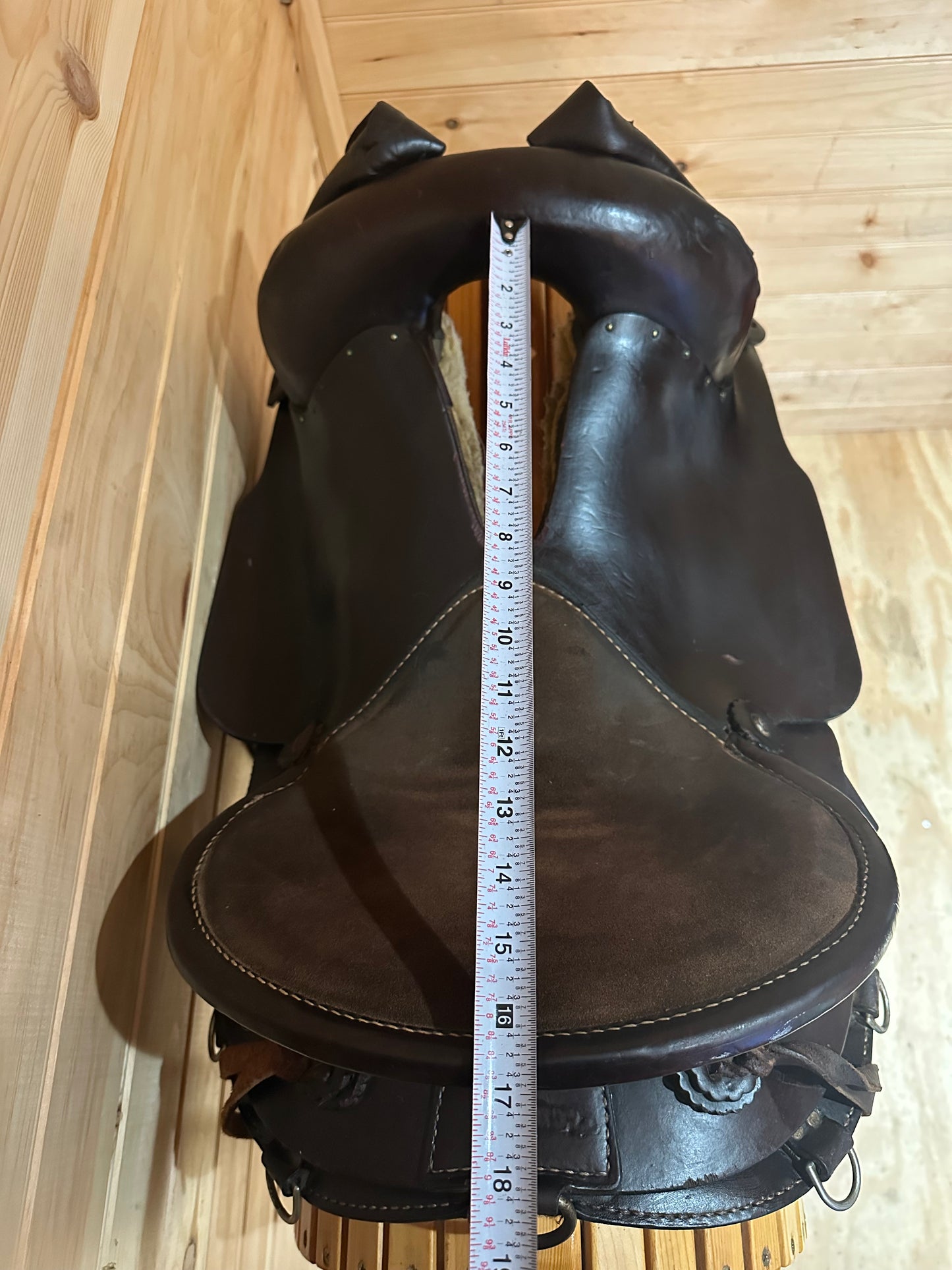 16.5” Circle A American Saddlery Endurance Trail Saddle Model 802