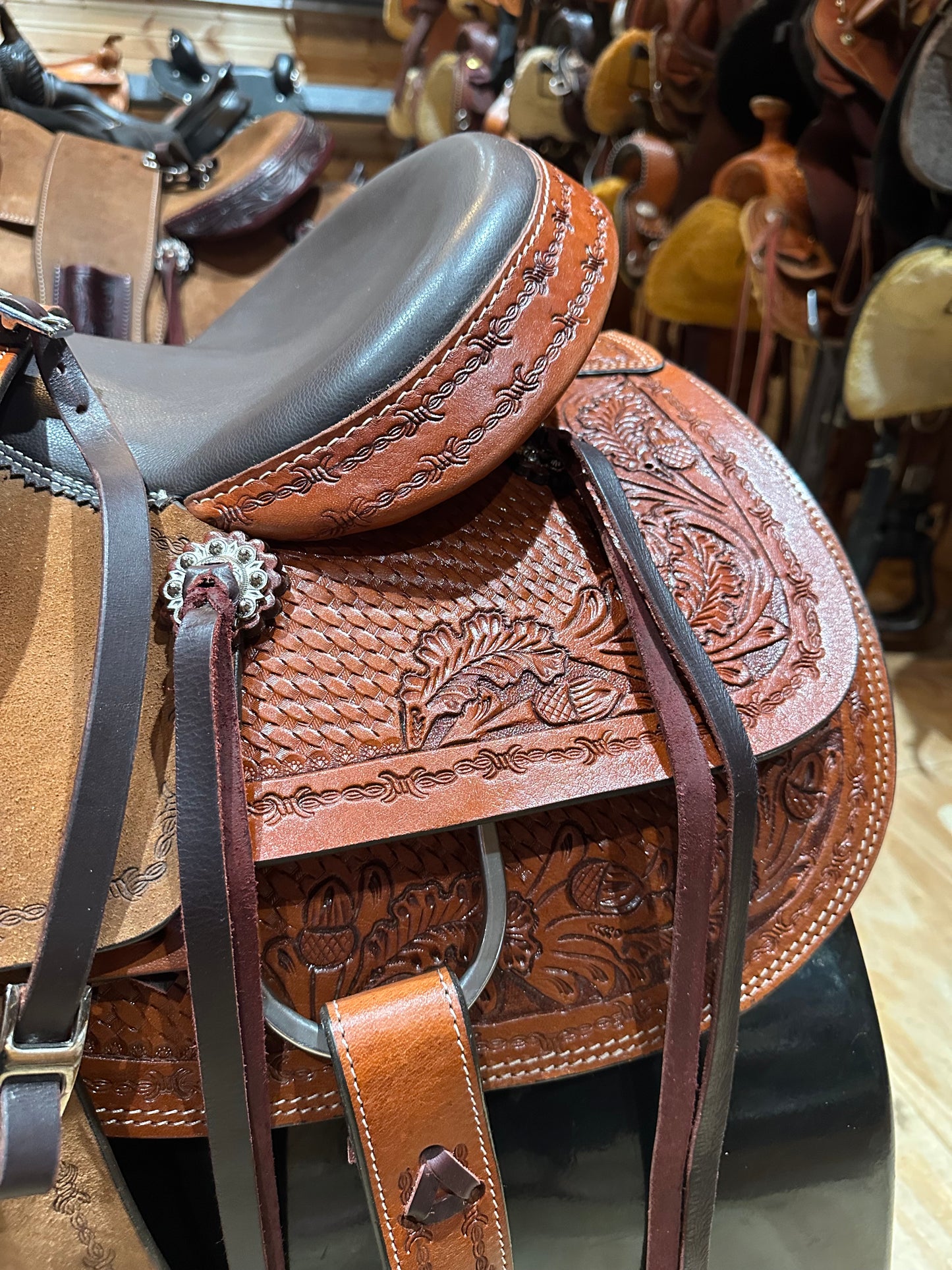 15”, 16”, 17” Silver Royal Round Rock All Around Western Saddle