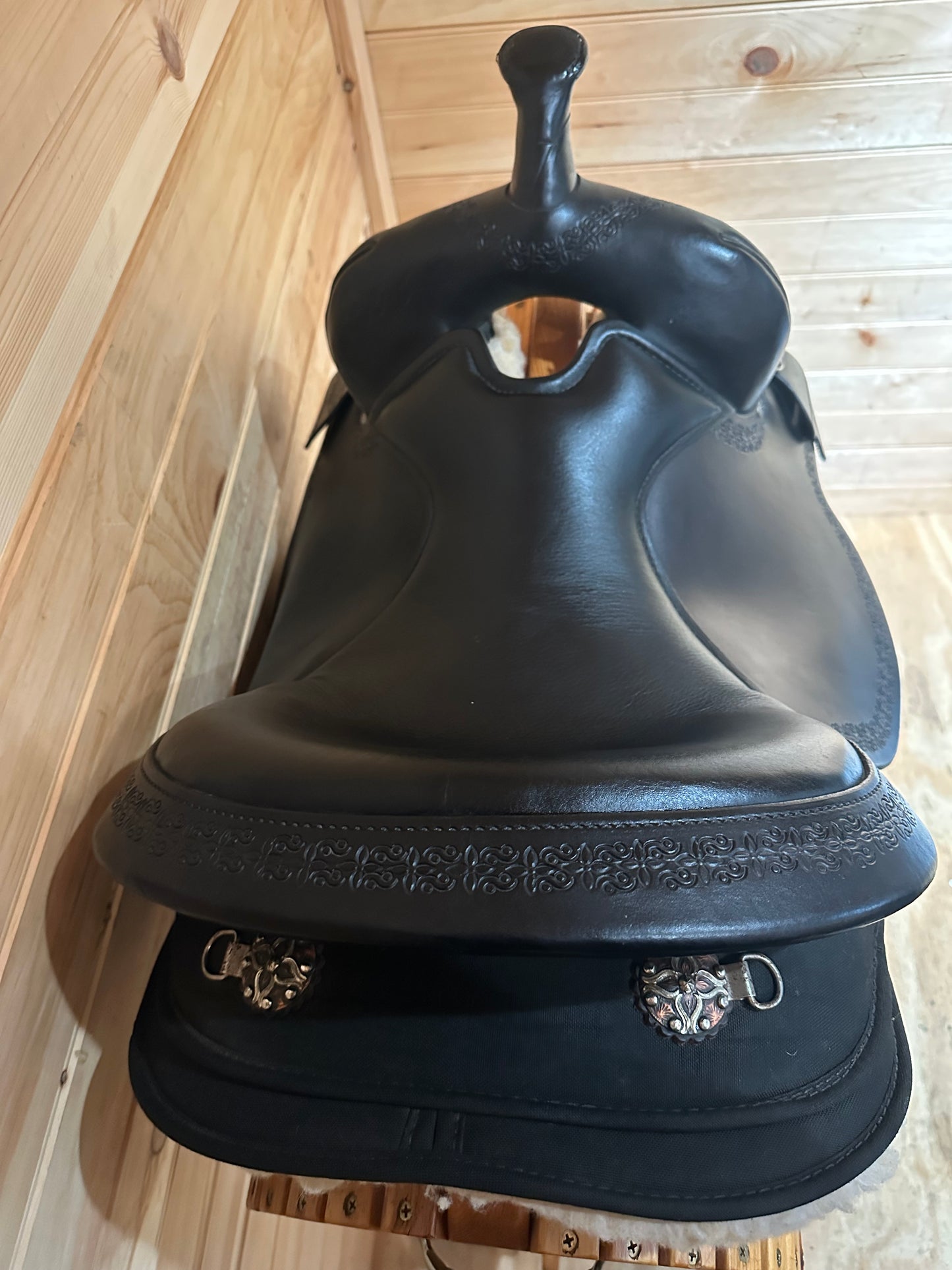 15” Circle Y High Horse Daisetta Trail Saddle Model 6914 (2021 Year)