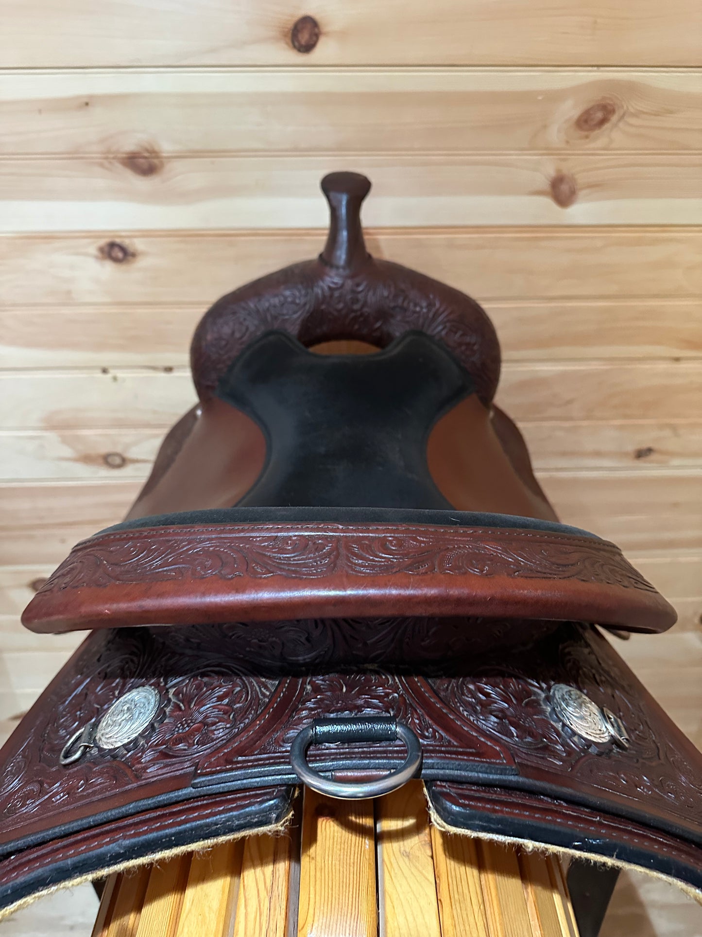 16” Circle Y Houston Trail Western Saddle Model 2610