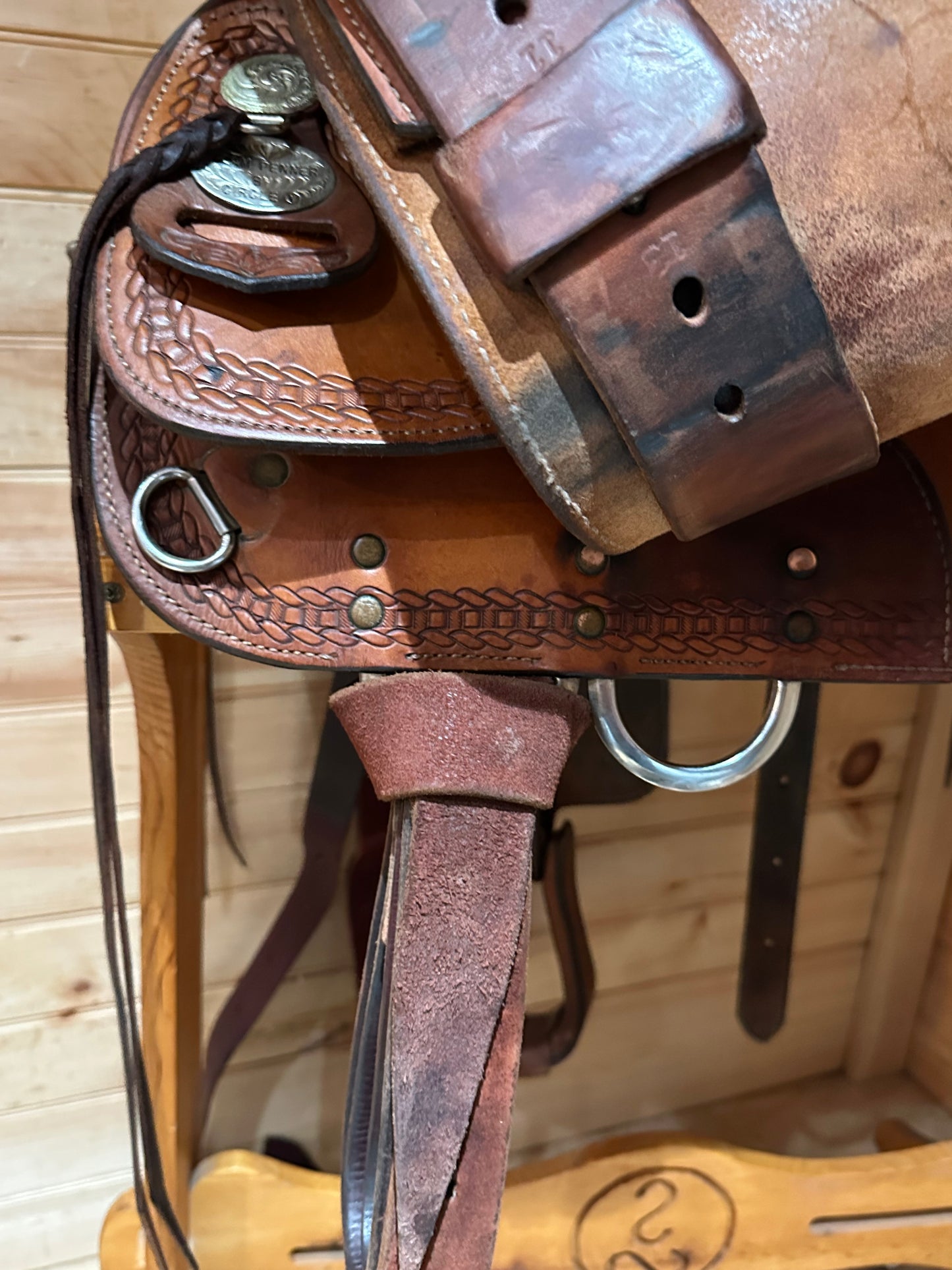 16” Circle Y Team Penner Western saddle model 2633