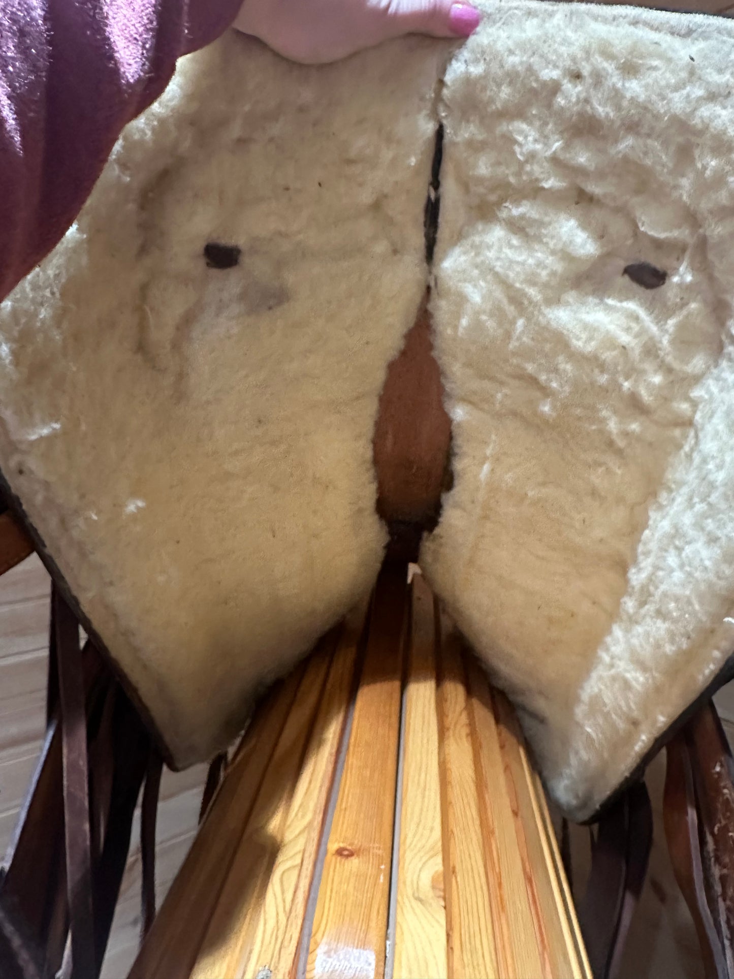 16” Dakota Saddlery Roping Saddle Model 210C