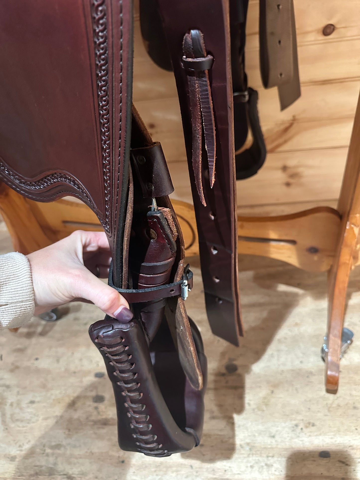 15” Stagecoach West Trail Classic Western Saddle By Circle Y Model 5618 (2024 Year)