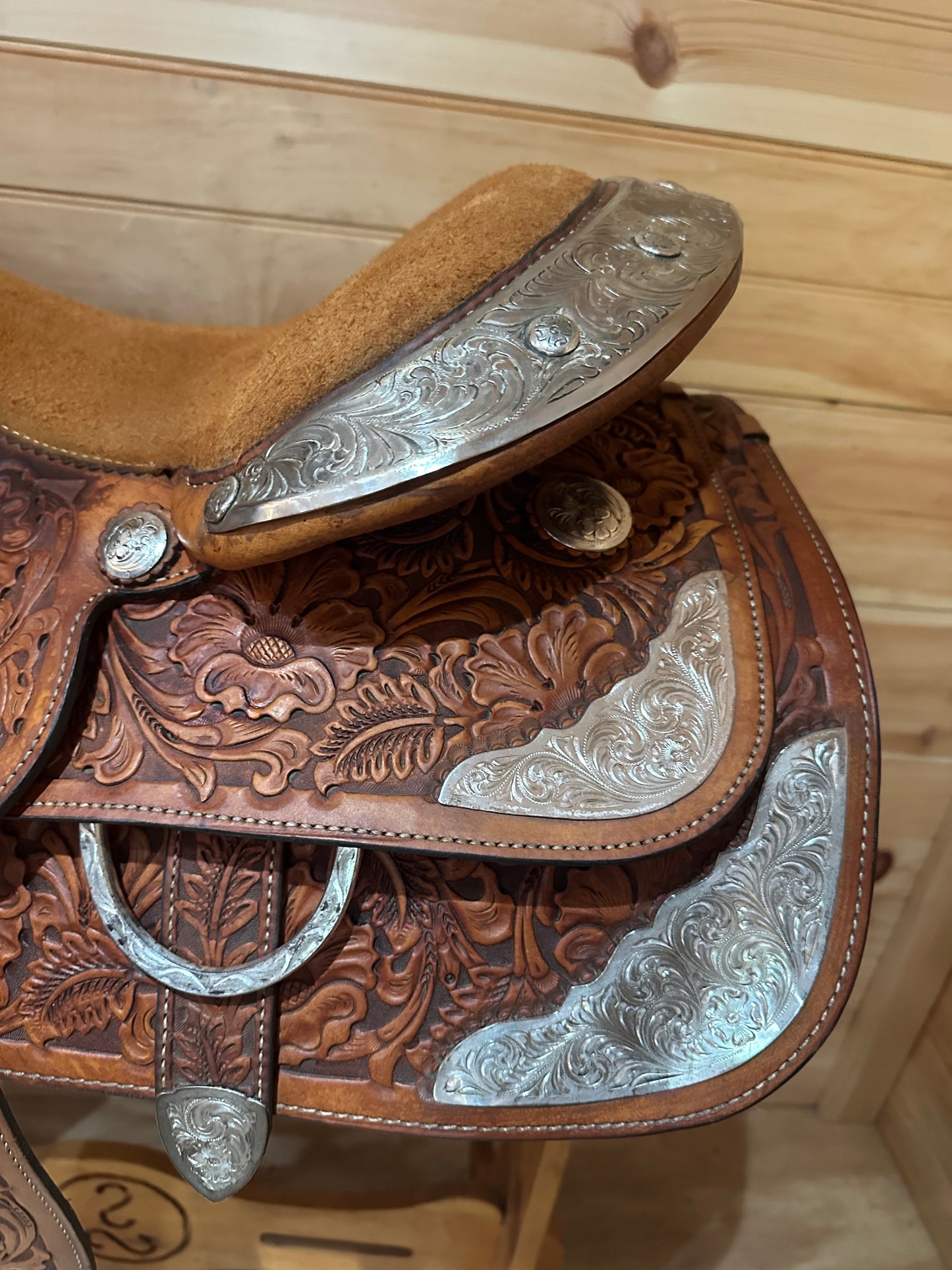 16” Tex Tan Hereford Western Show Saddle Model 08-1560-2N6