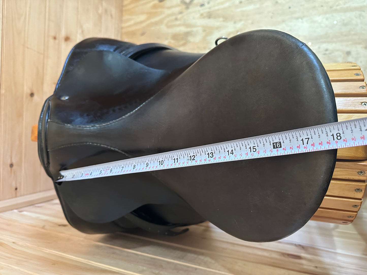 18” Stubben Benni’s Harmony “Allround” Icelandic Dressage Trail saddle