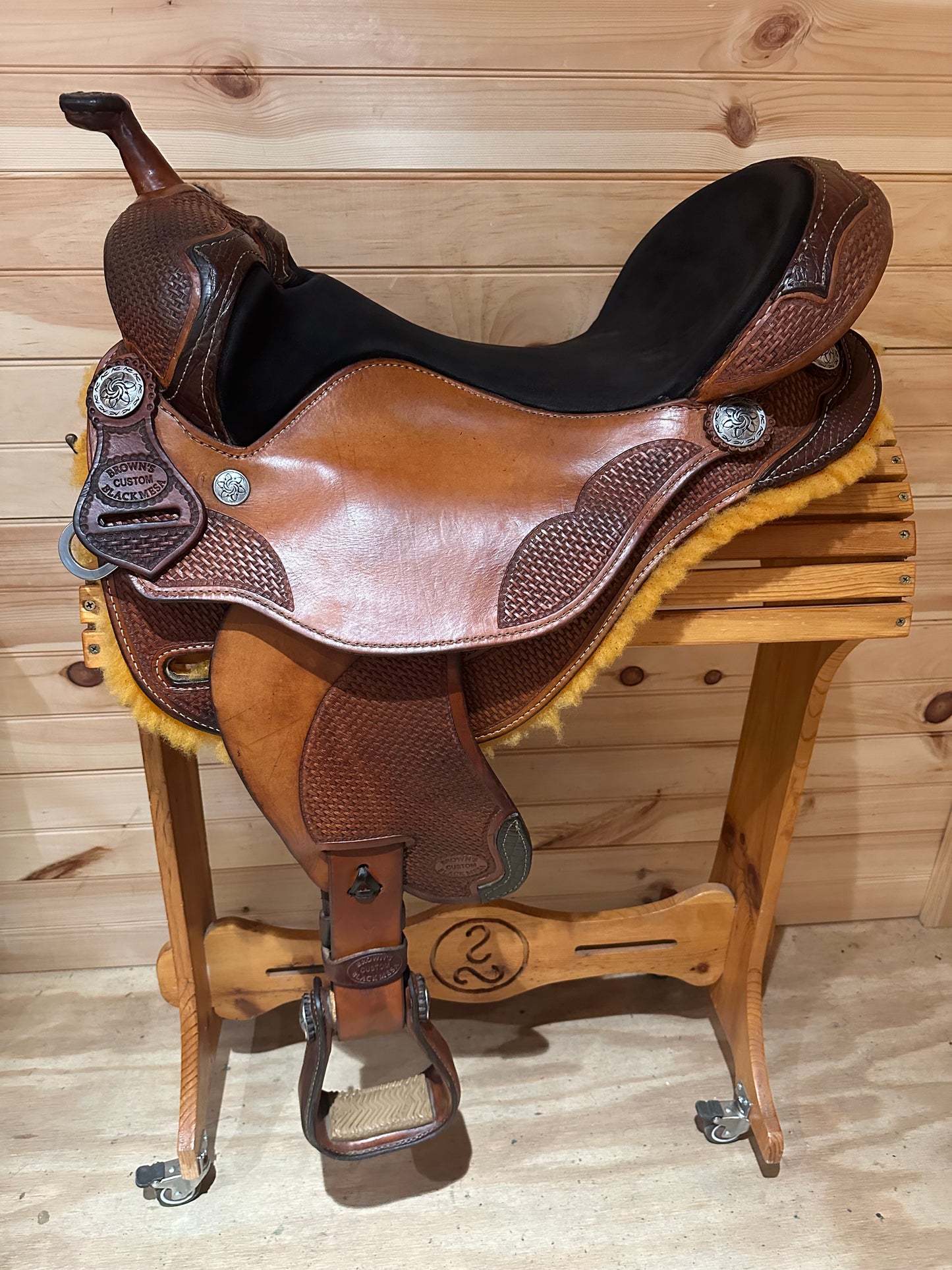 17” Len Brown’s Custom Black Mesa Pocket Racer Barrel Western Saddle