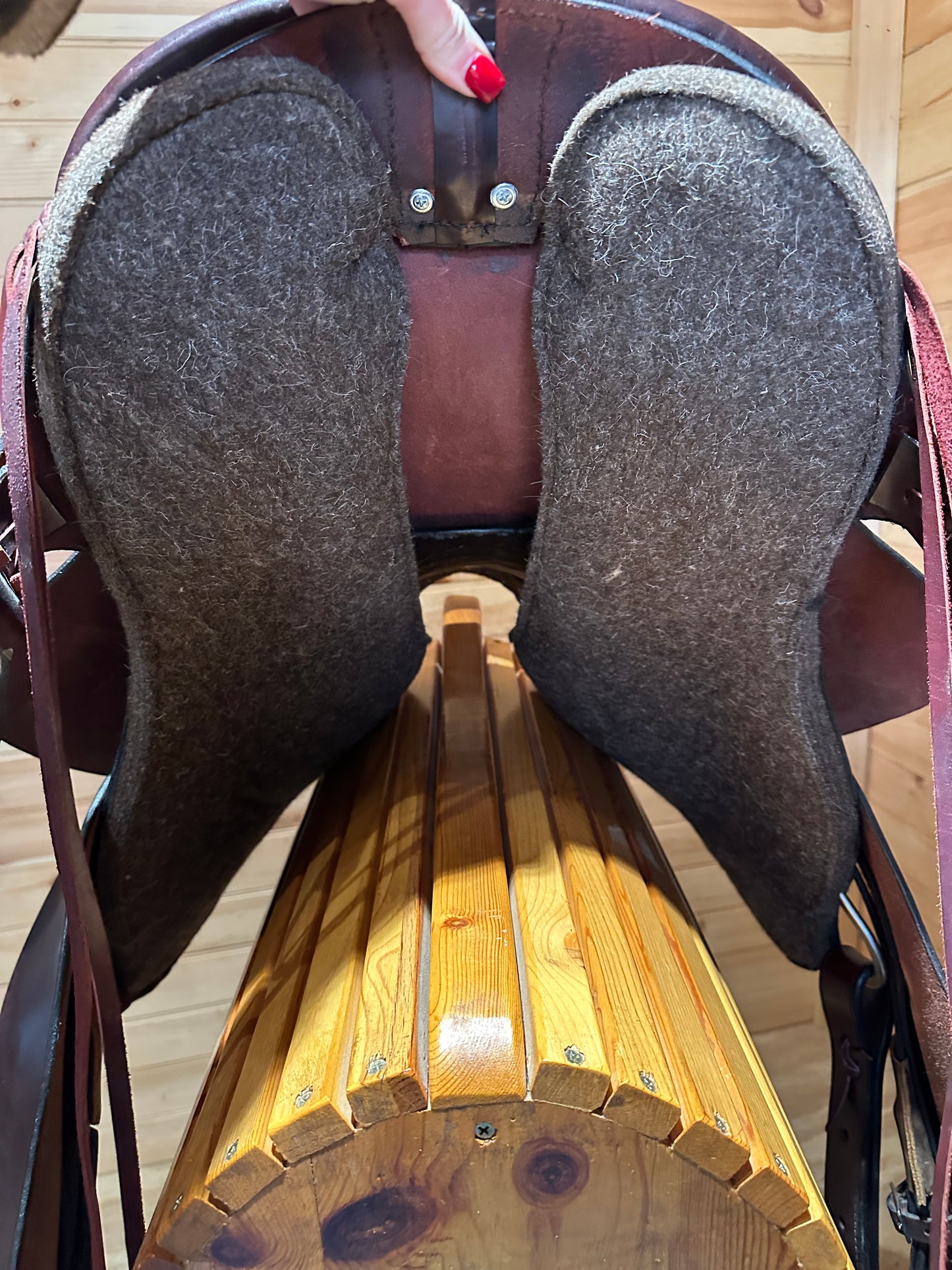 16.5” Tucker Classic Endurance Trail Saddle Model T59