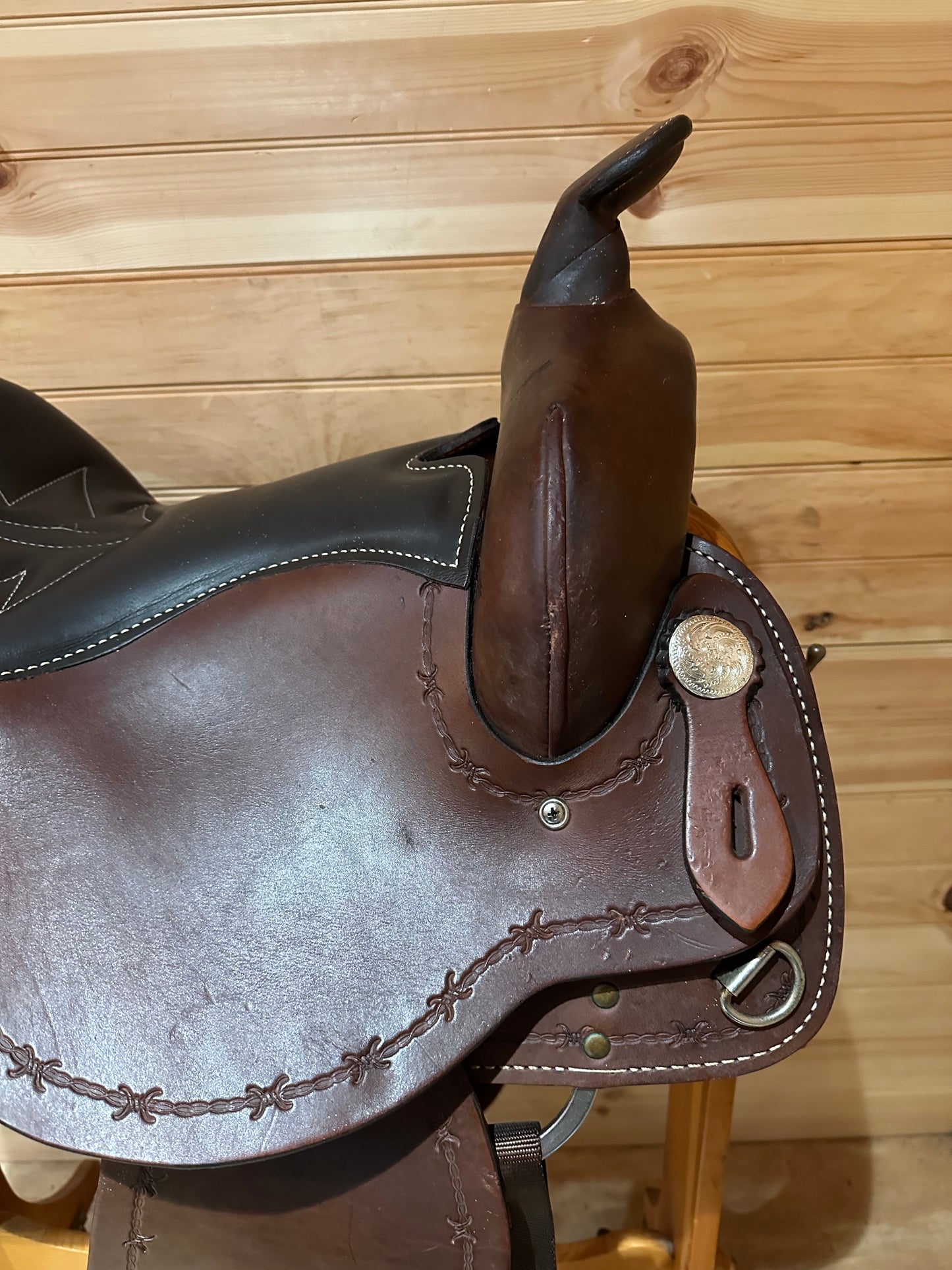 16” JJ Tack Shack Barbed Wire Team Penner Western Saddle Model 2070-6
