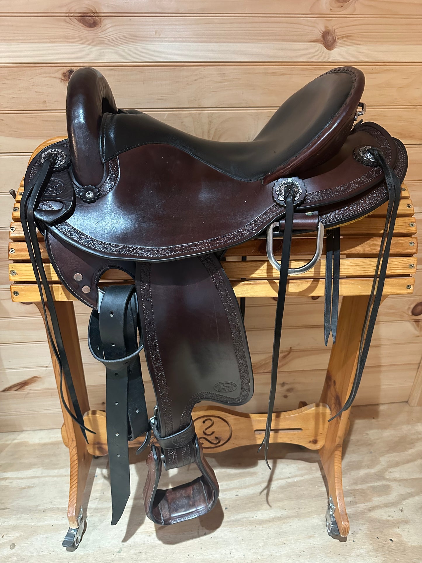 15.5” Allegany Mountain Saddlery Endurance Trail Saddle